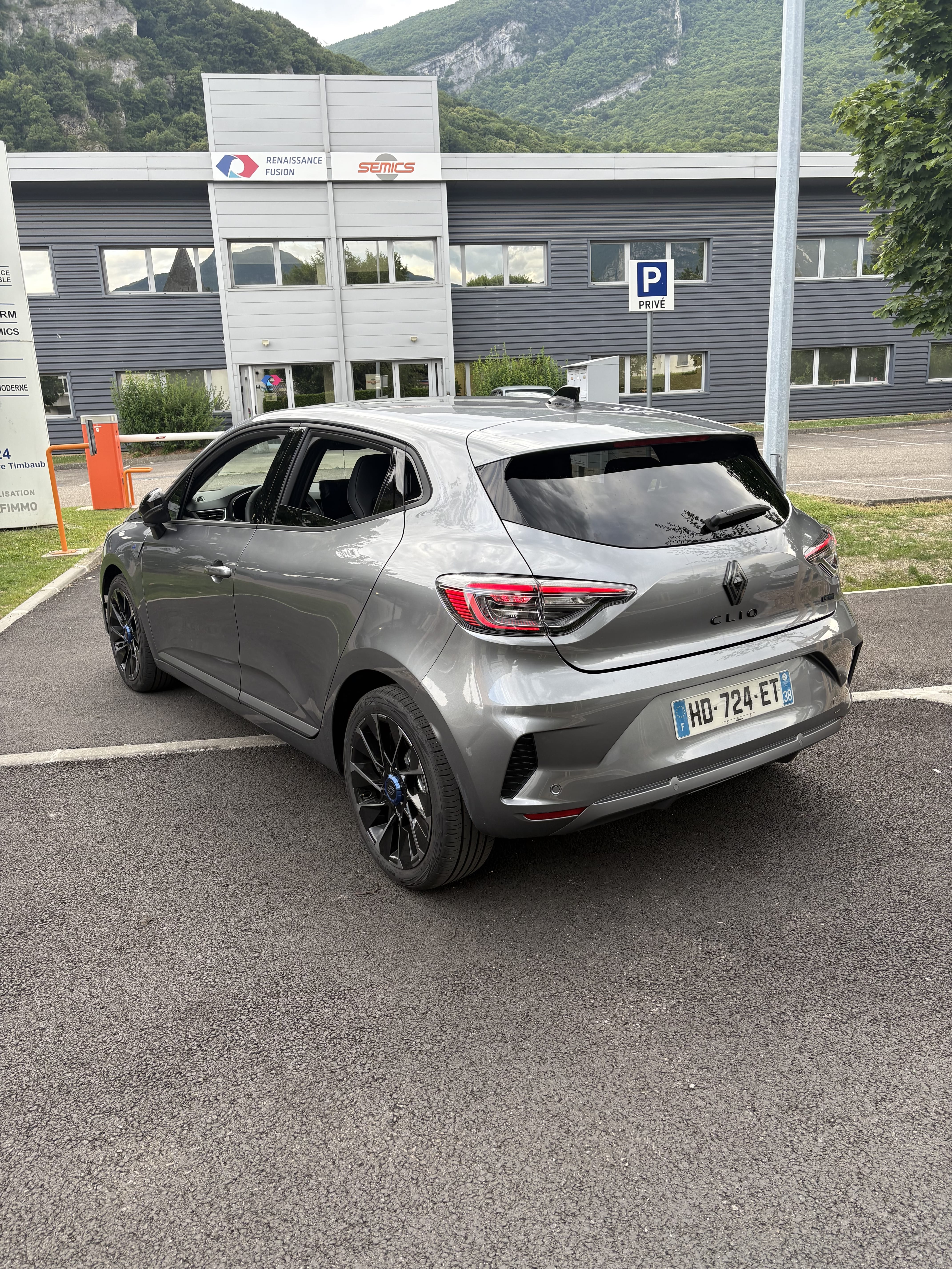 Renault Clio E-tech