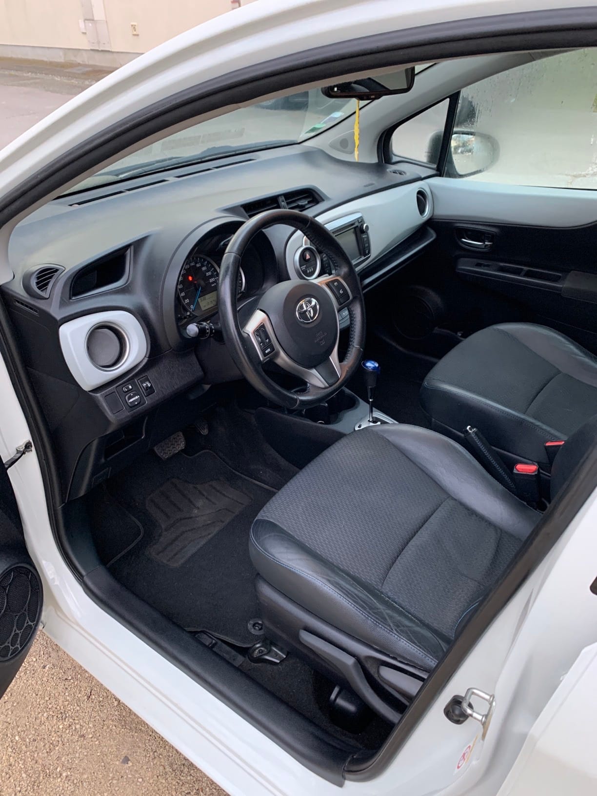 Toyota Yaris Hybride avec Audio Bluetooth