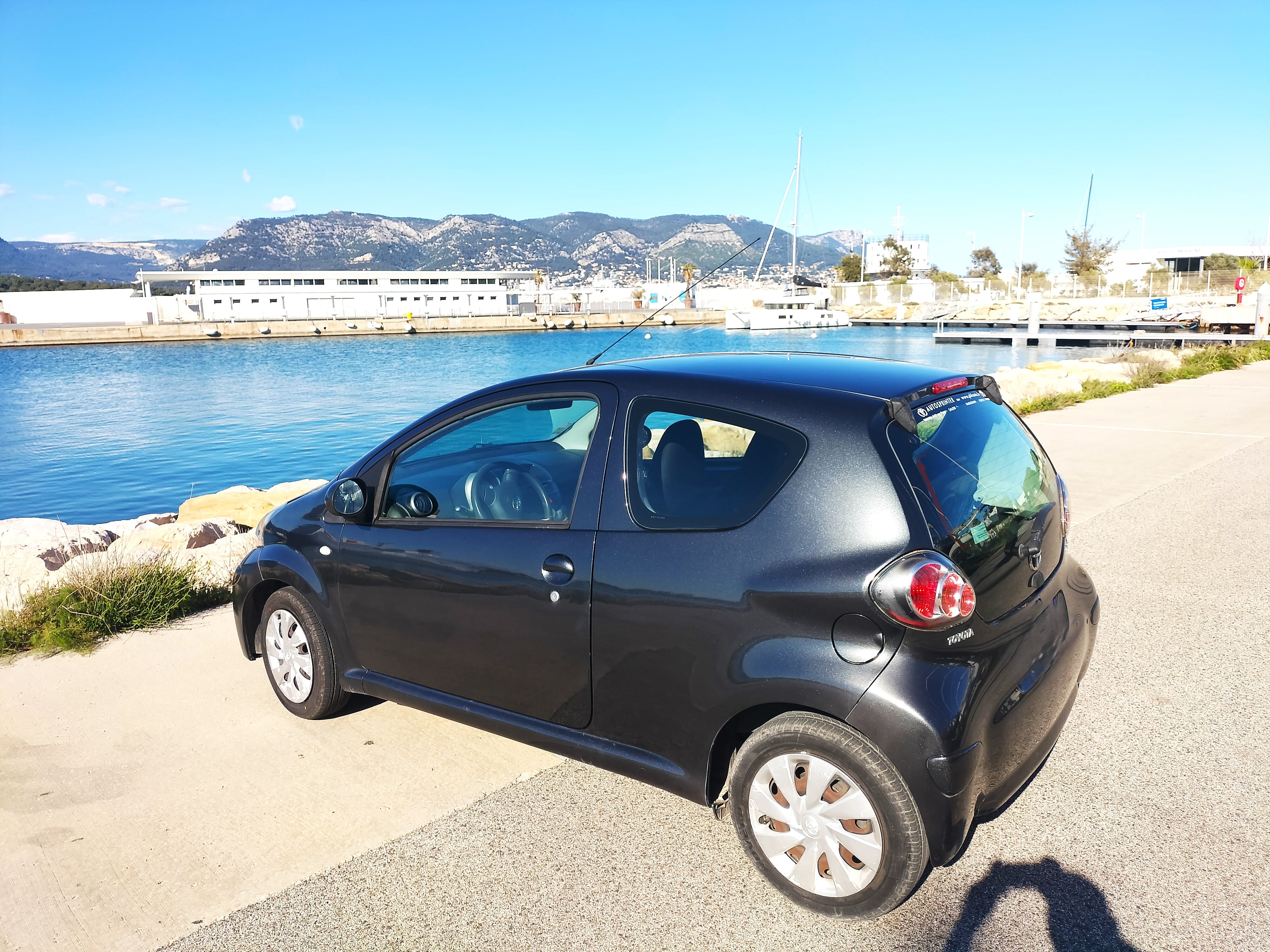 Toyota Aygo Dynamique 2013 – 1.0 VVT-i – 68 ch – Essence – Boîte manuelle - Climatisation avec Climatisation