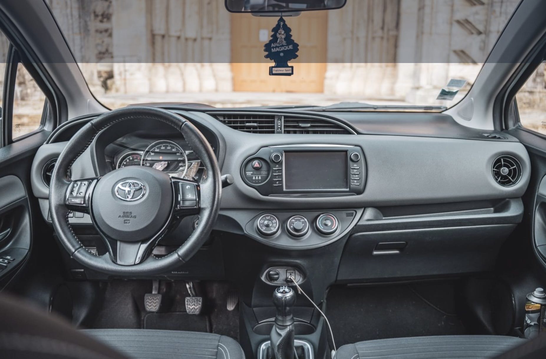 Toyota Yaris 1.0 69cv avec Audio Bluetooth