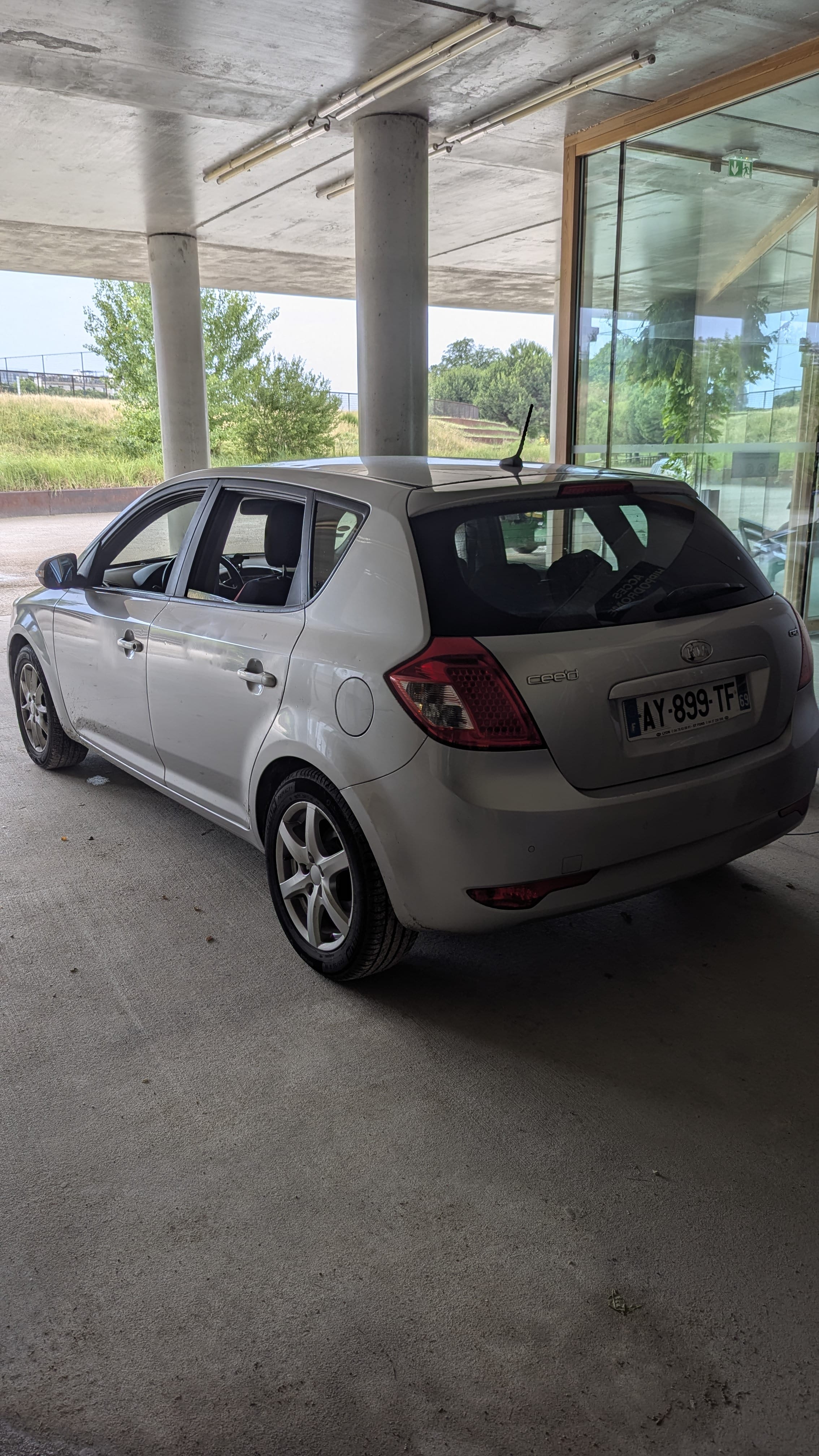 Kia Cee'd 1.6 crdi avec Régulateur de vitesse