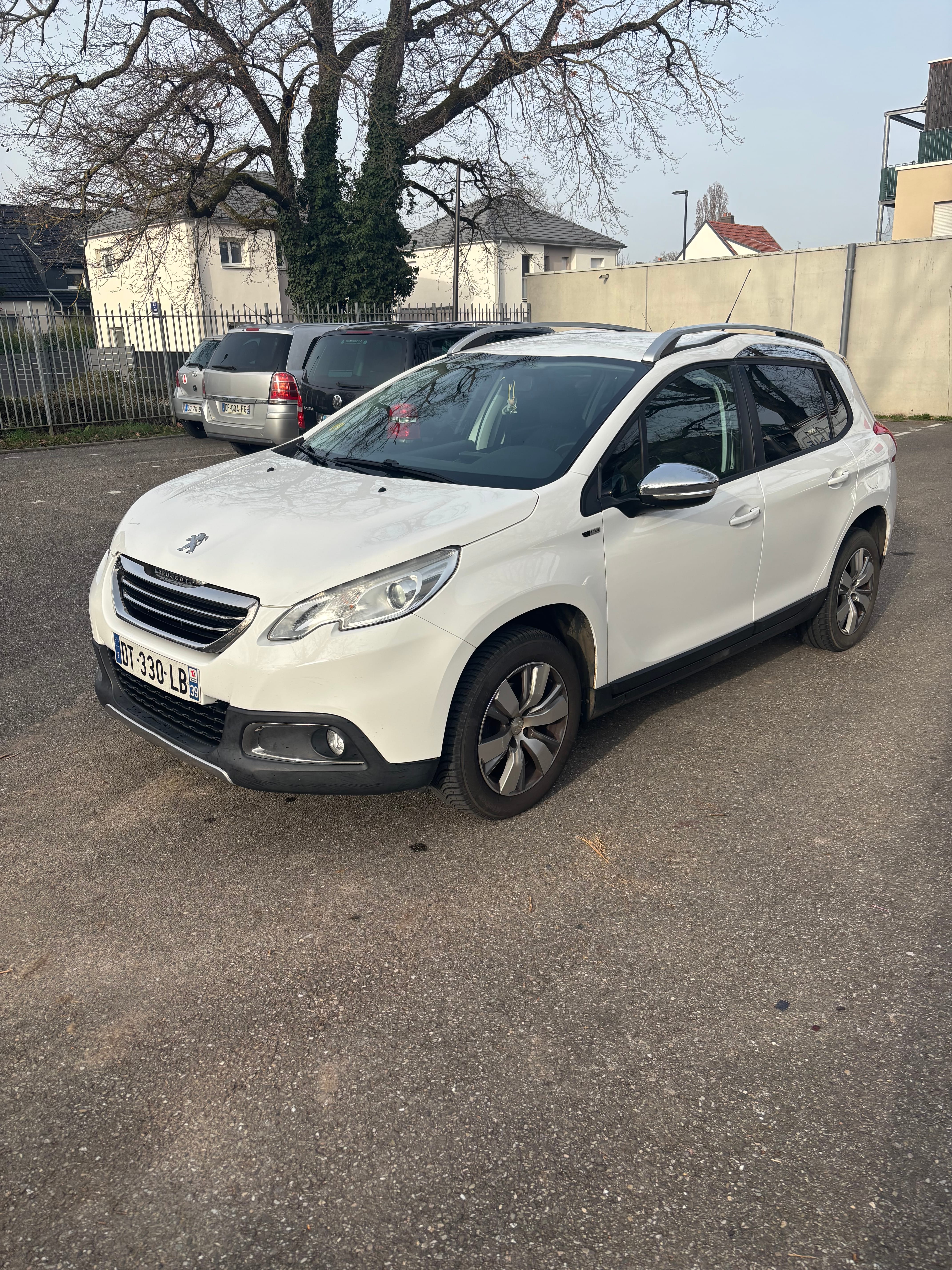 Peugeot 2008 1.6 bluehdi 100cv S&S style, 2015, Diesel