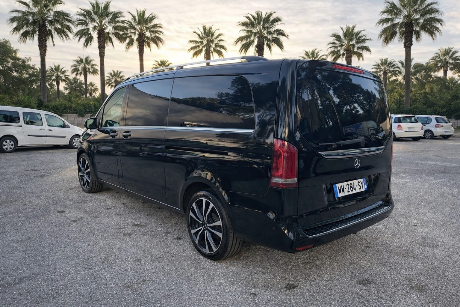 Mercedes-Benz Classe V 220d avec Apple CarPlay