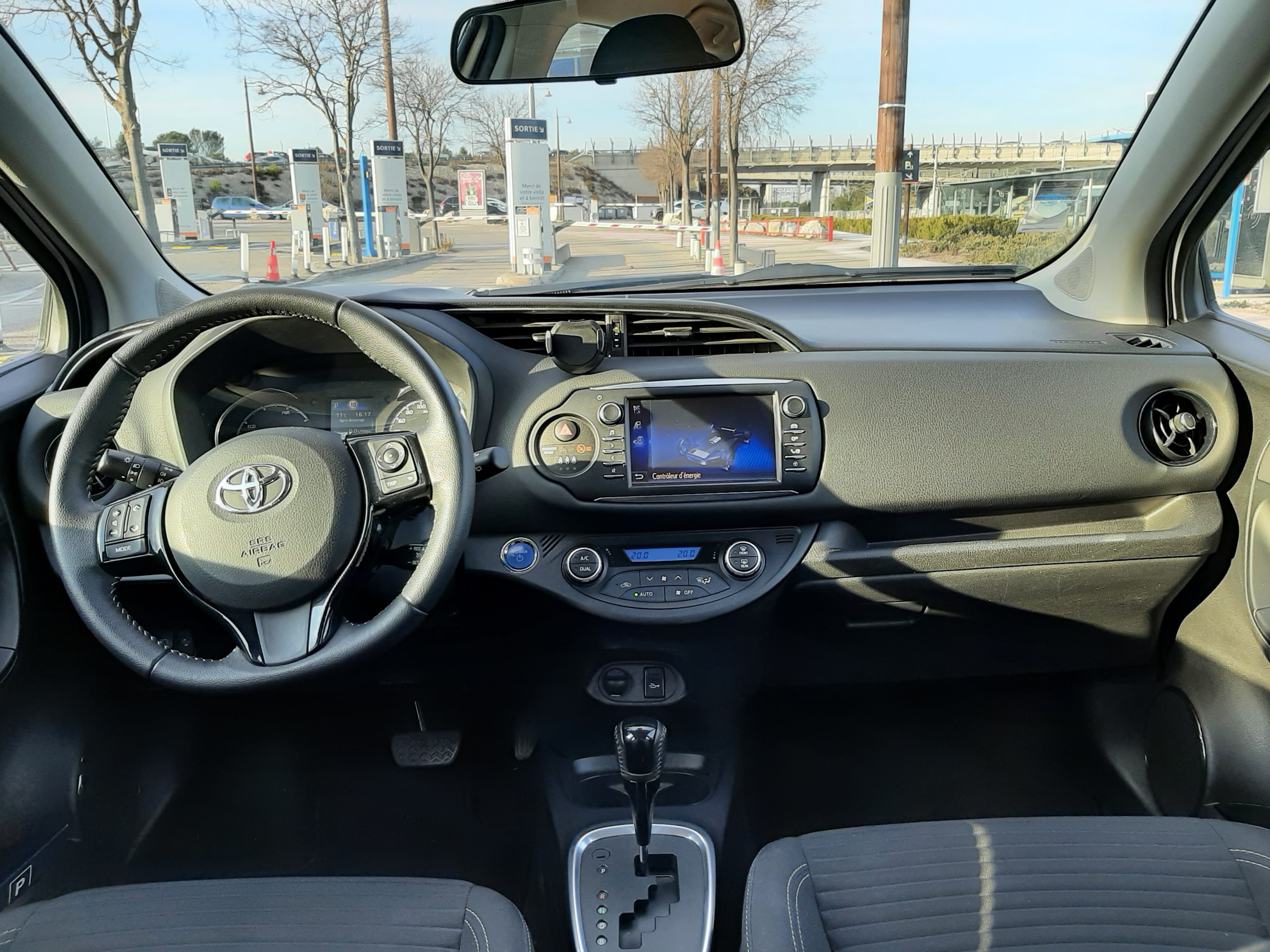 Toyota Yaris Hybride avec Siège bébé