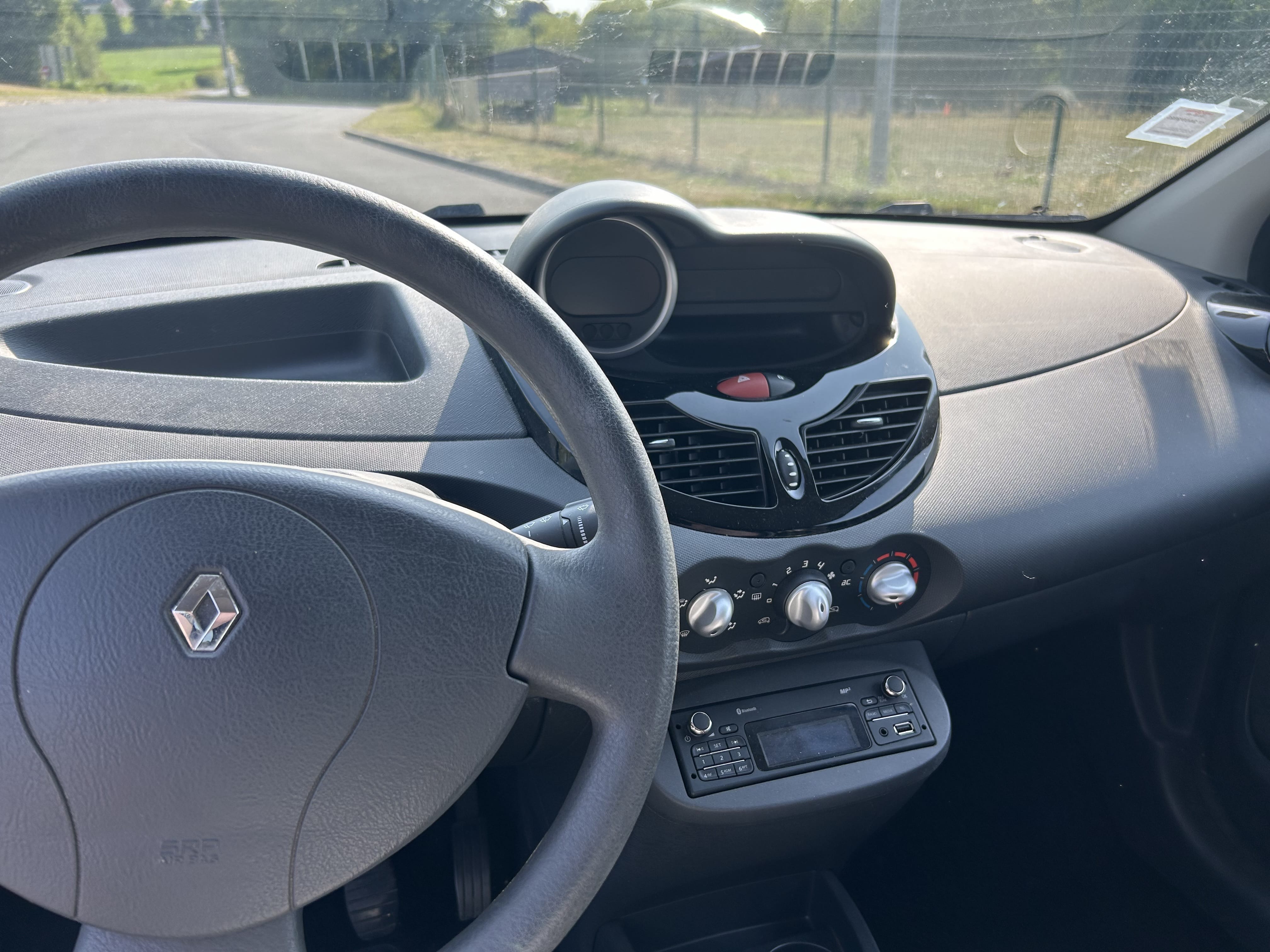 Renault Twingo II avec Audio Bluetooth