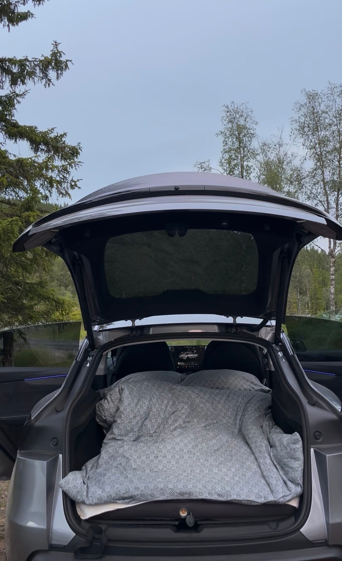Tesla Model Y Long Range med Cruisekontroll