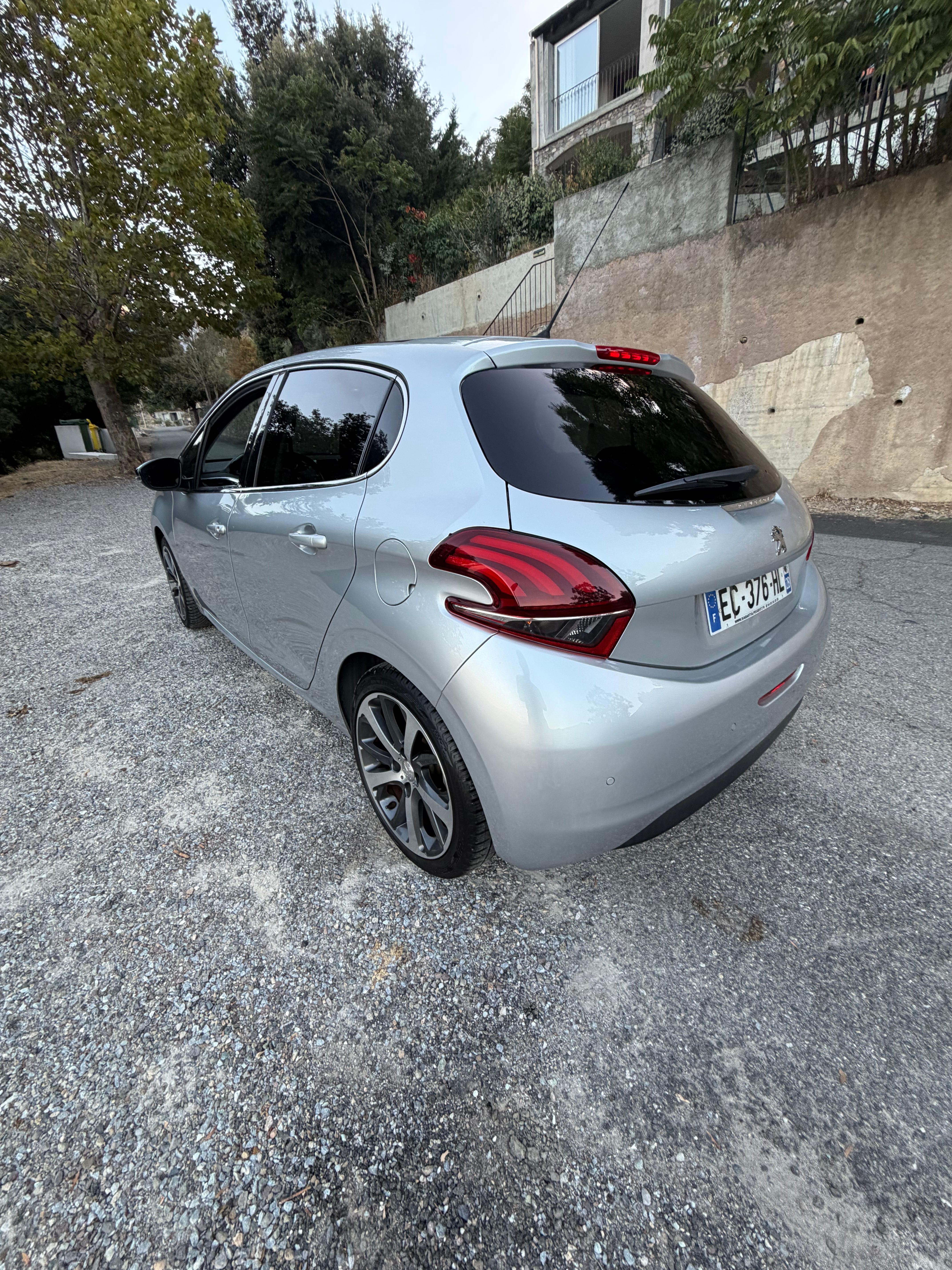 Peugeot 208 avec Climatisation
