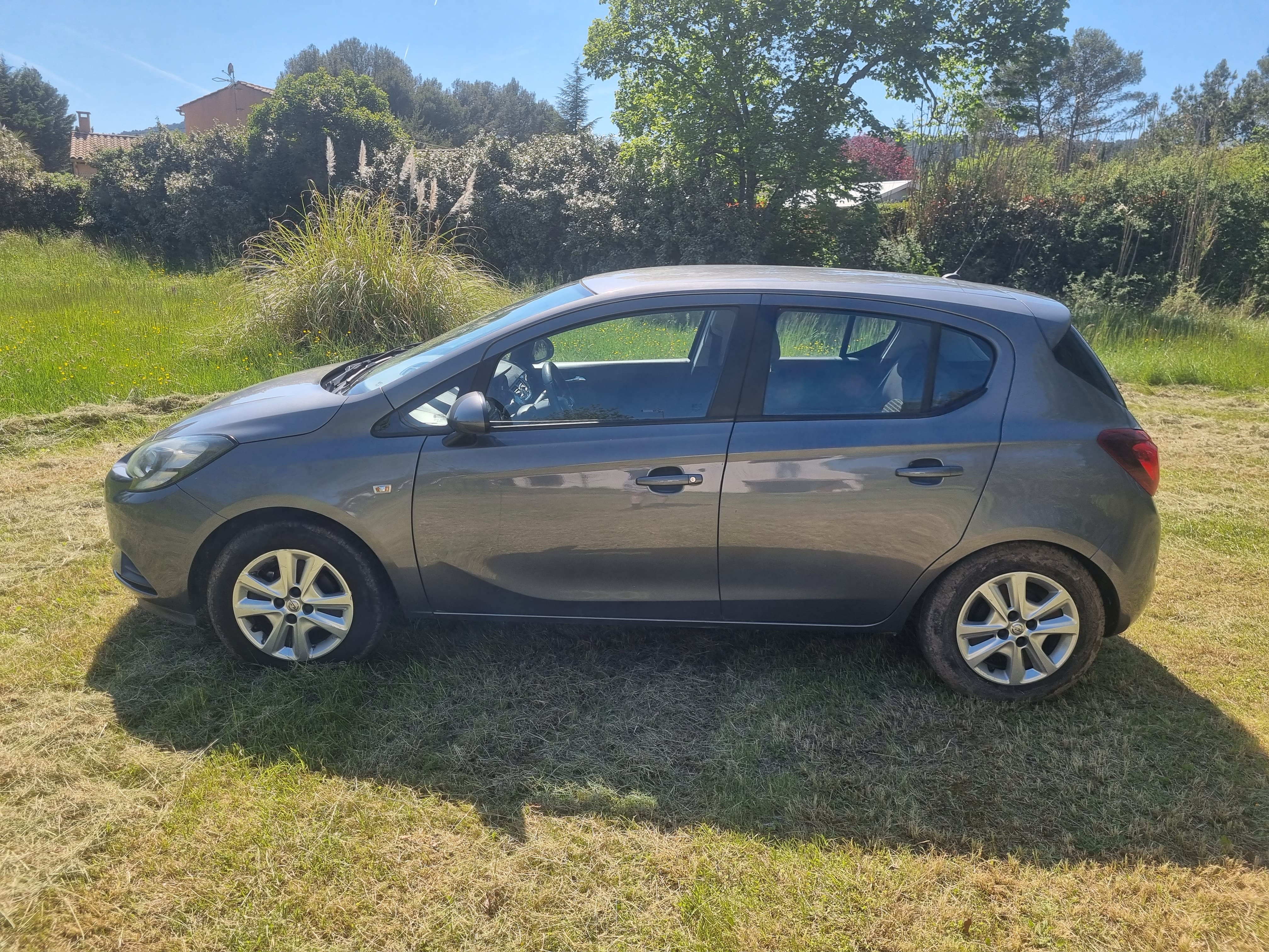 Opel Corsa avec Climatisation