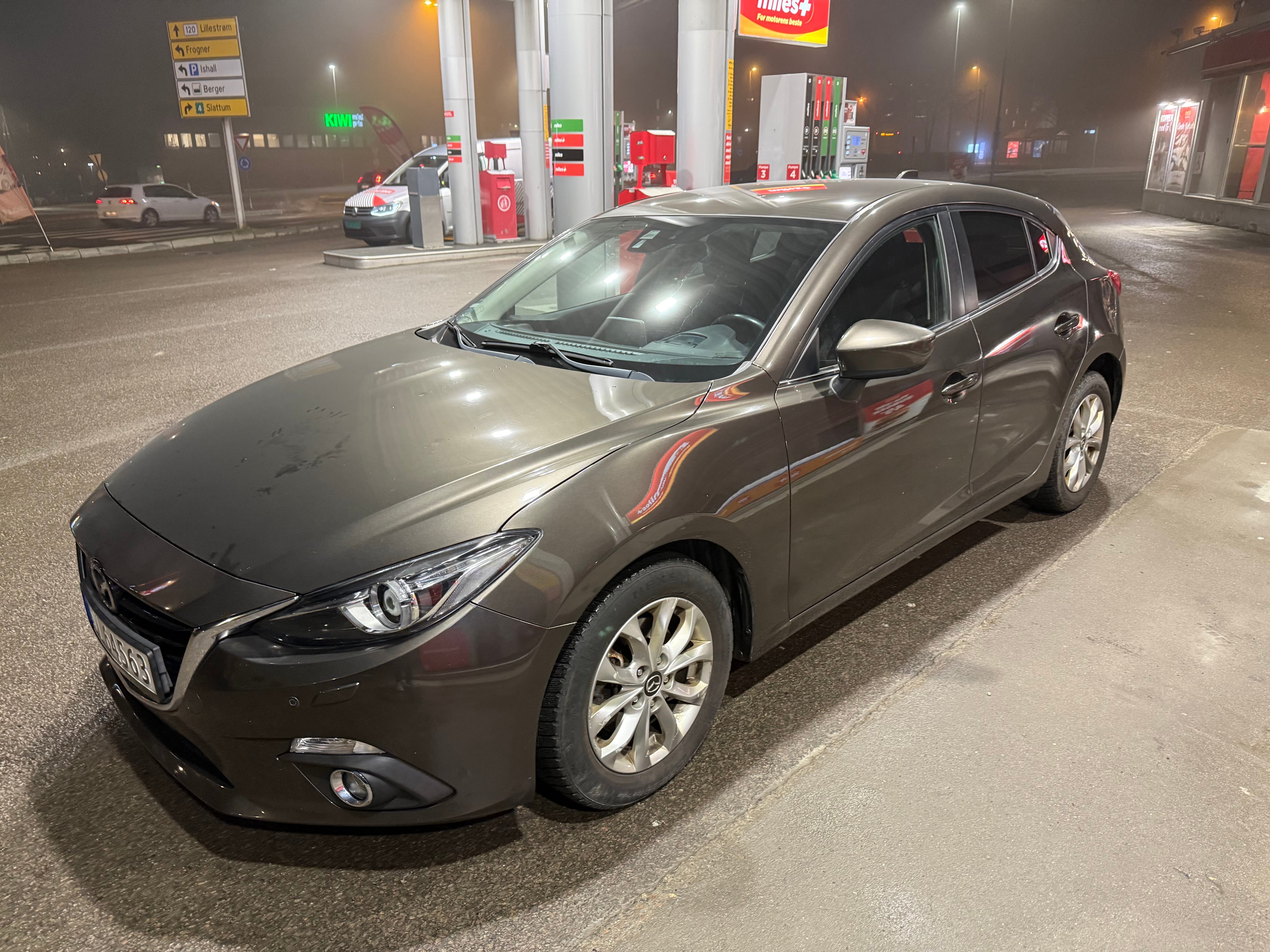 Mazda 3 2.2, 2015, Diesel, automatisk