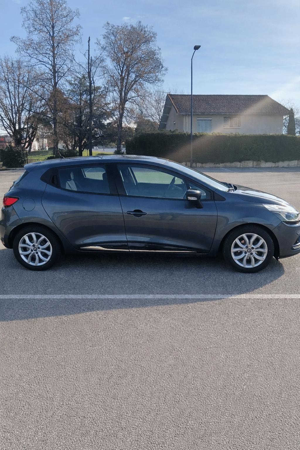 Renault Clio avec Climatisation