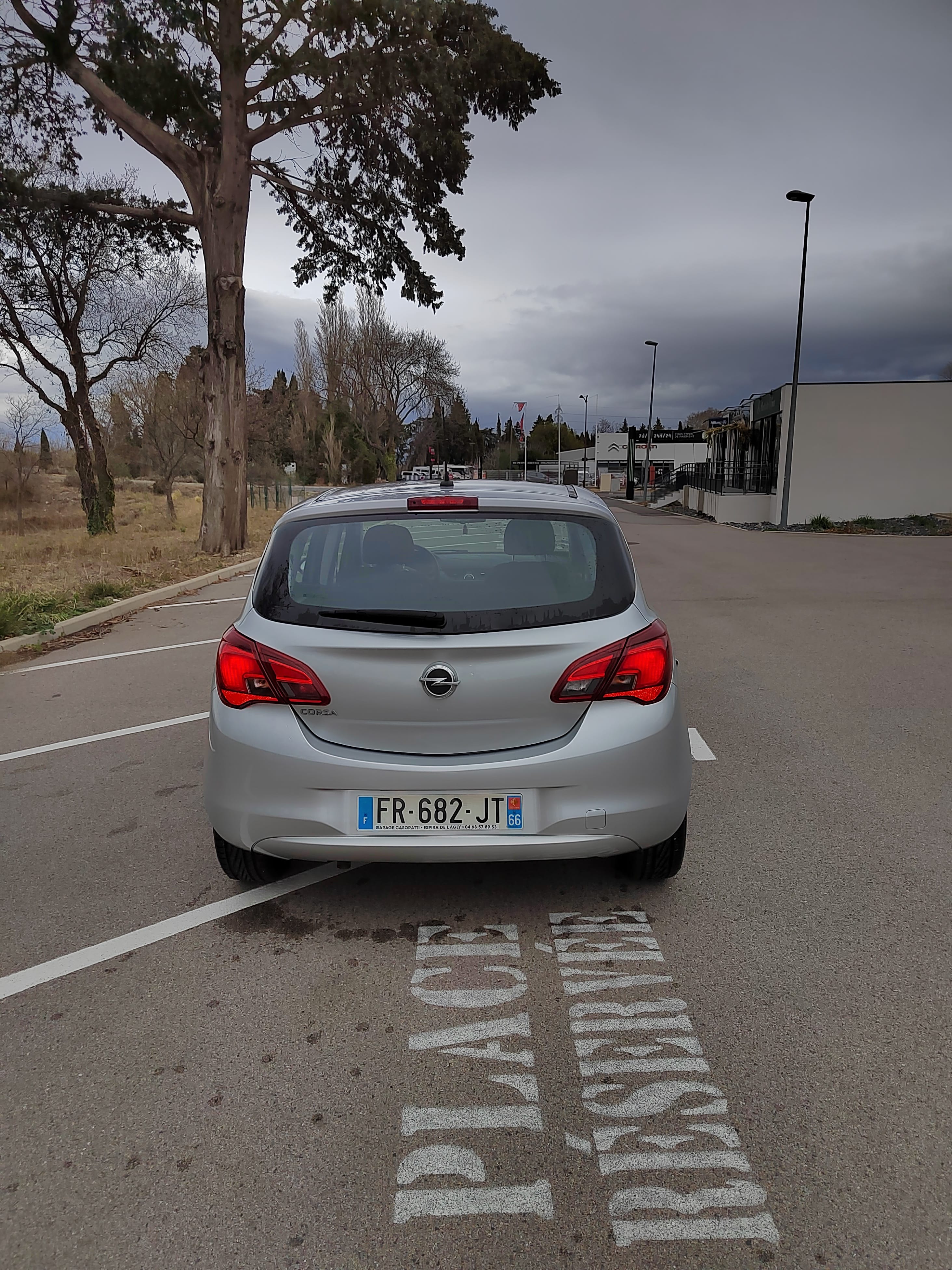 Opel Corsa avec Audio Bluetooth