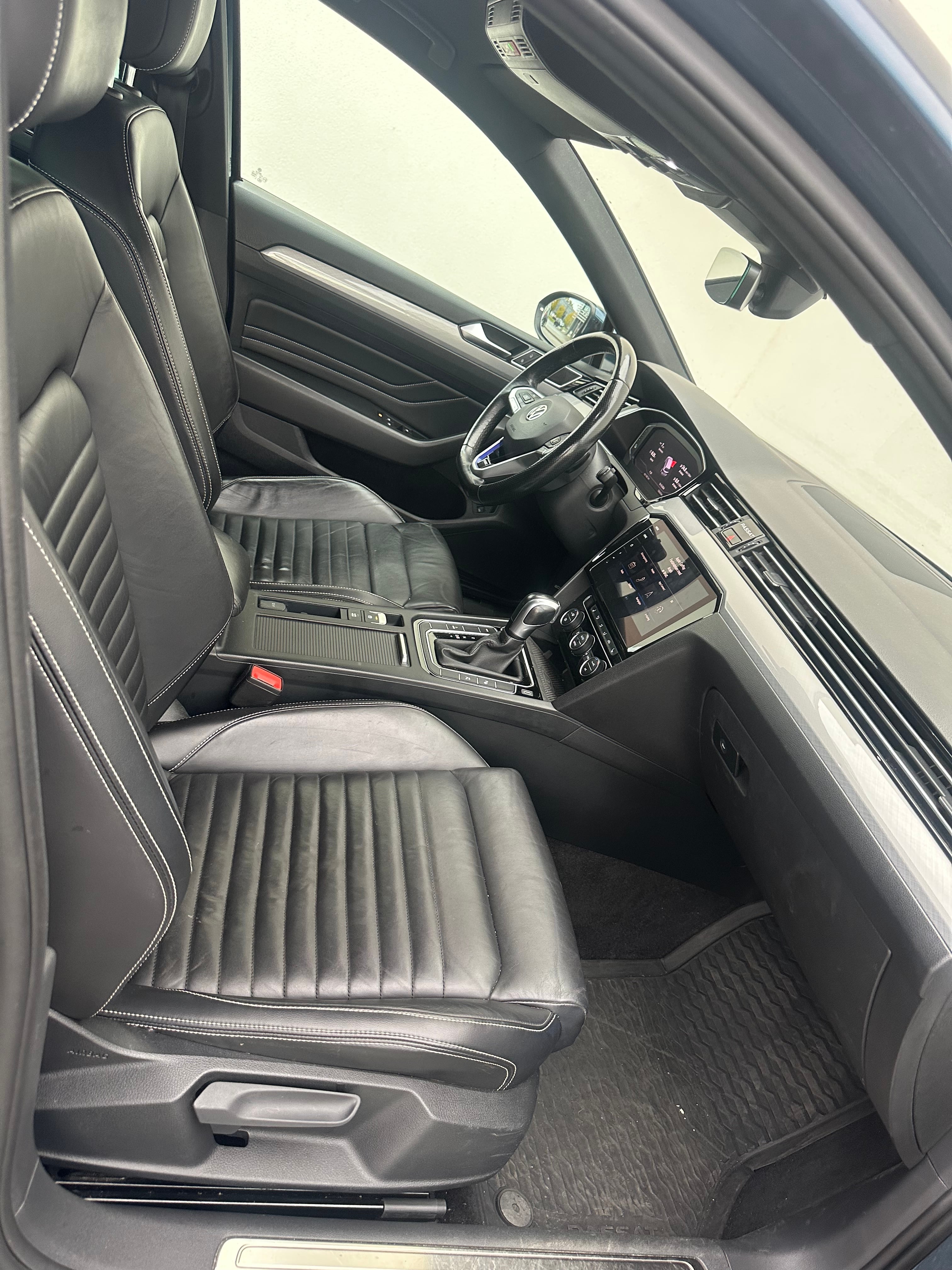 Volkswagen Passat SW GTE Hybrid med Cruisekontroll