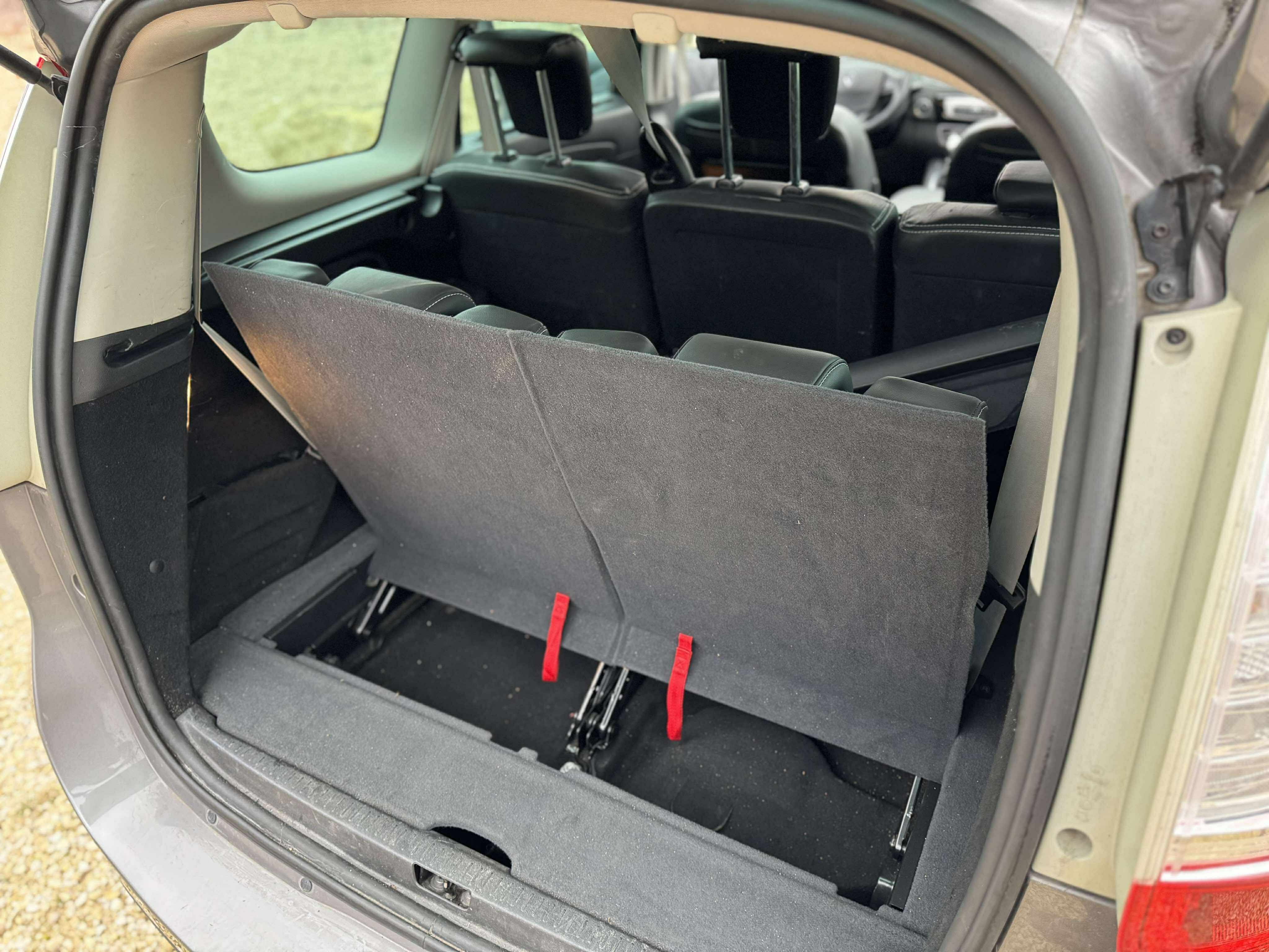 Renault Mégane Scenic avec Siège bébé