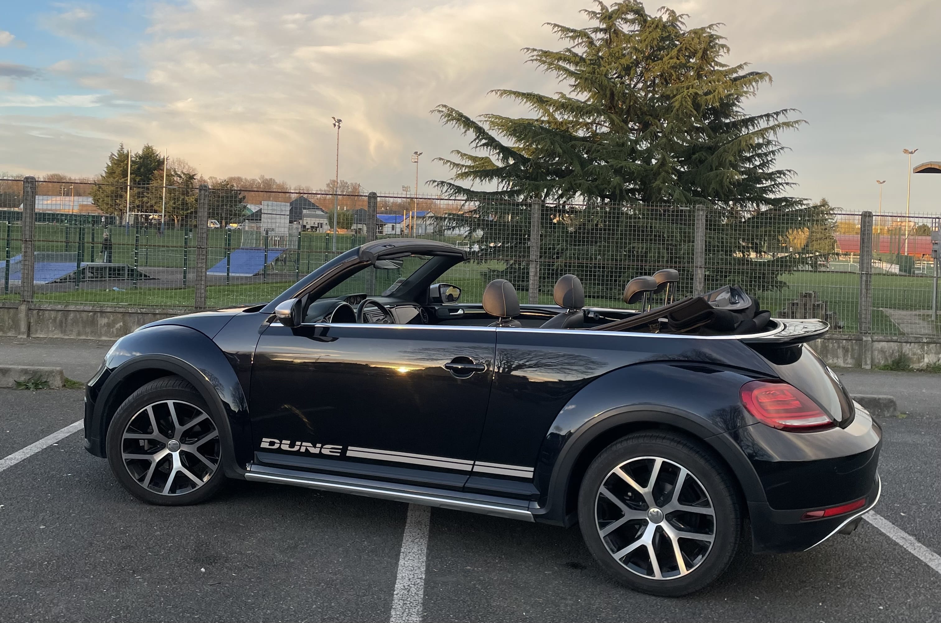 Volkswagen Coccinelle Cabriolet avec Audio Bluetooth