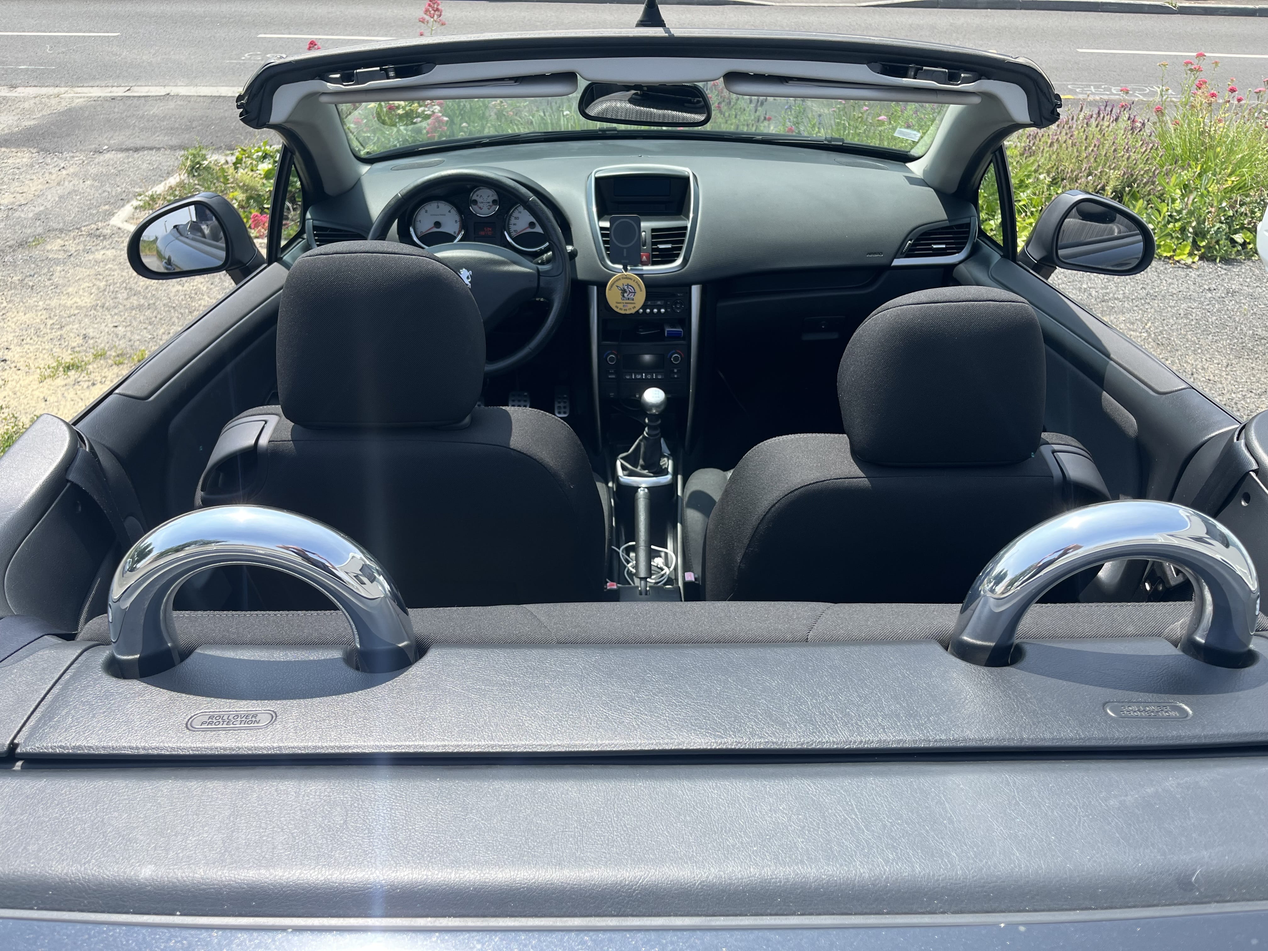 Peugeot 207 CC avec Entrée audio / iPod