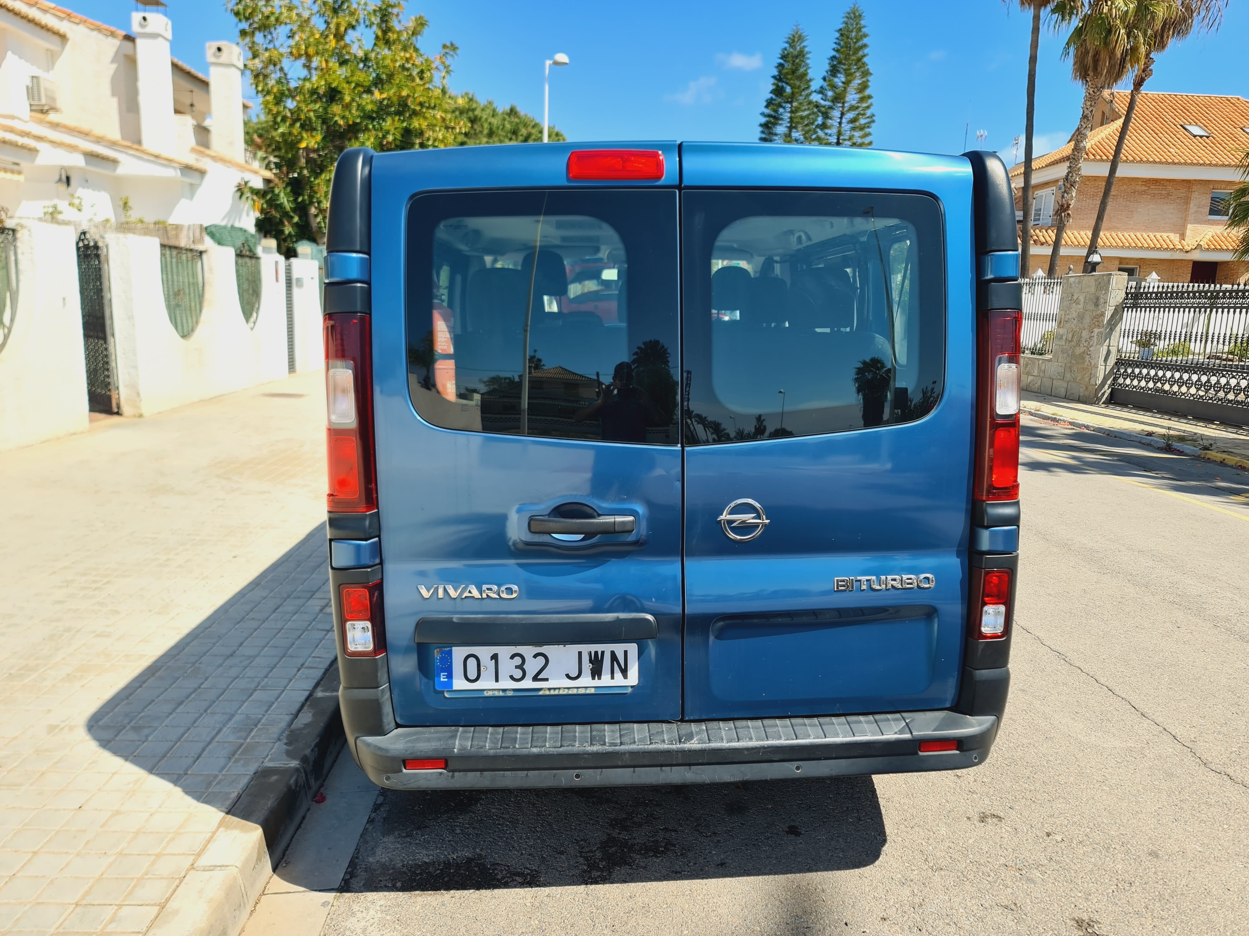 Opel Vivaro Combi Diesel 9 Asientos con Control de velocidad