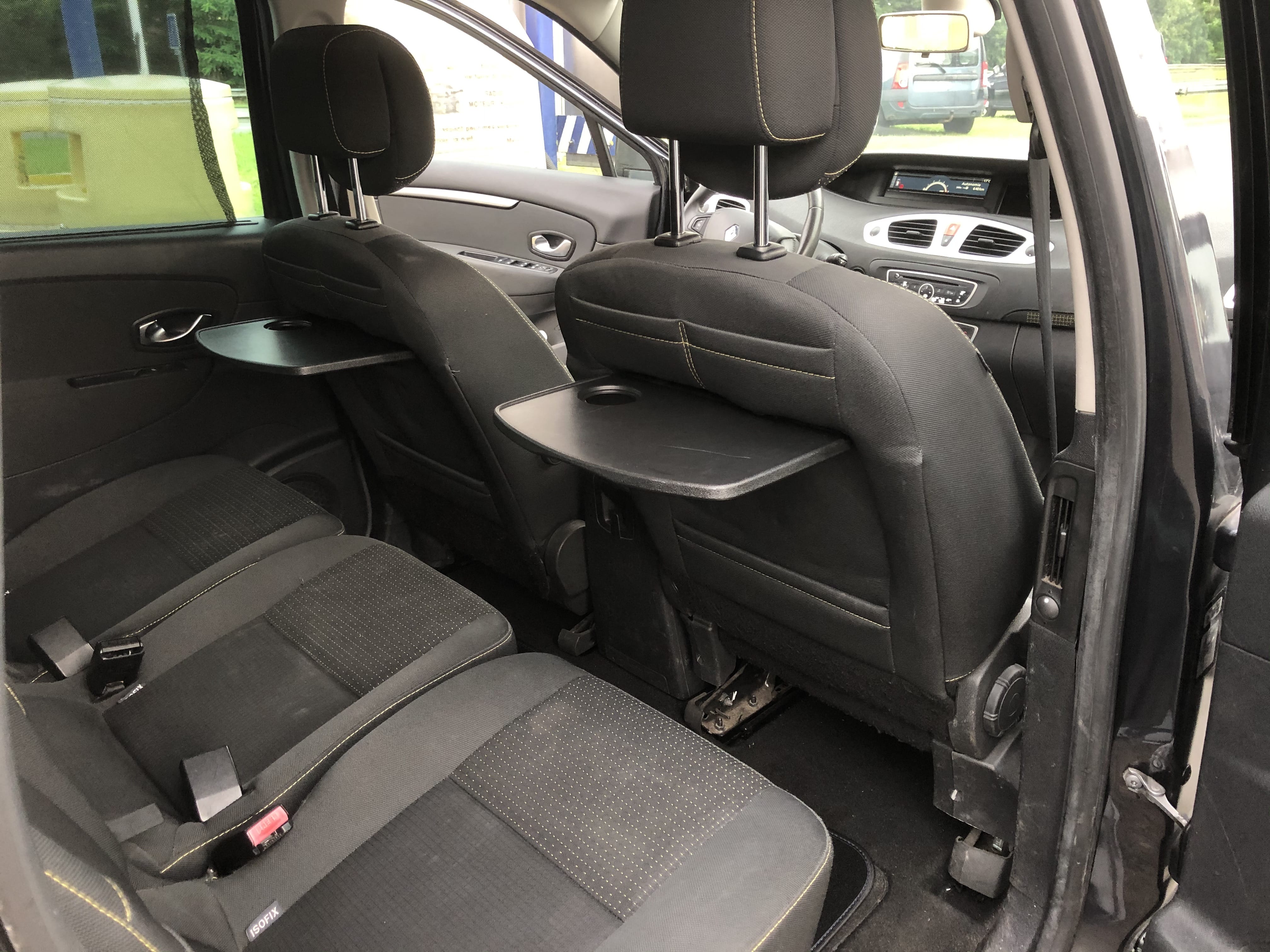 Renault Grand Scenic 7 Places avec Coffre de toit