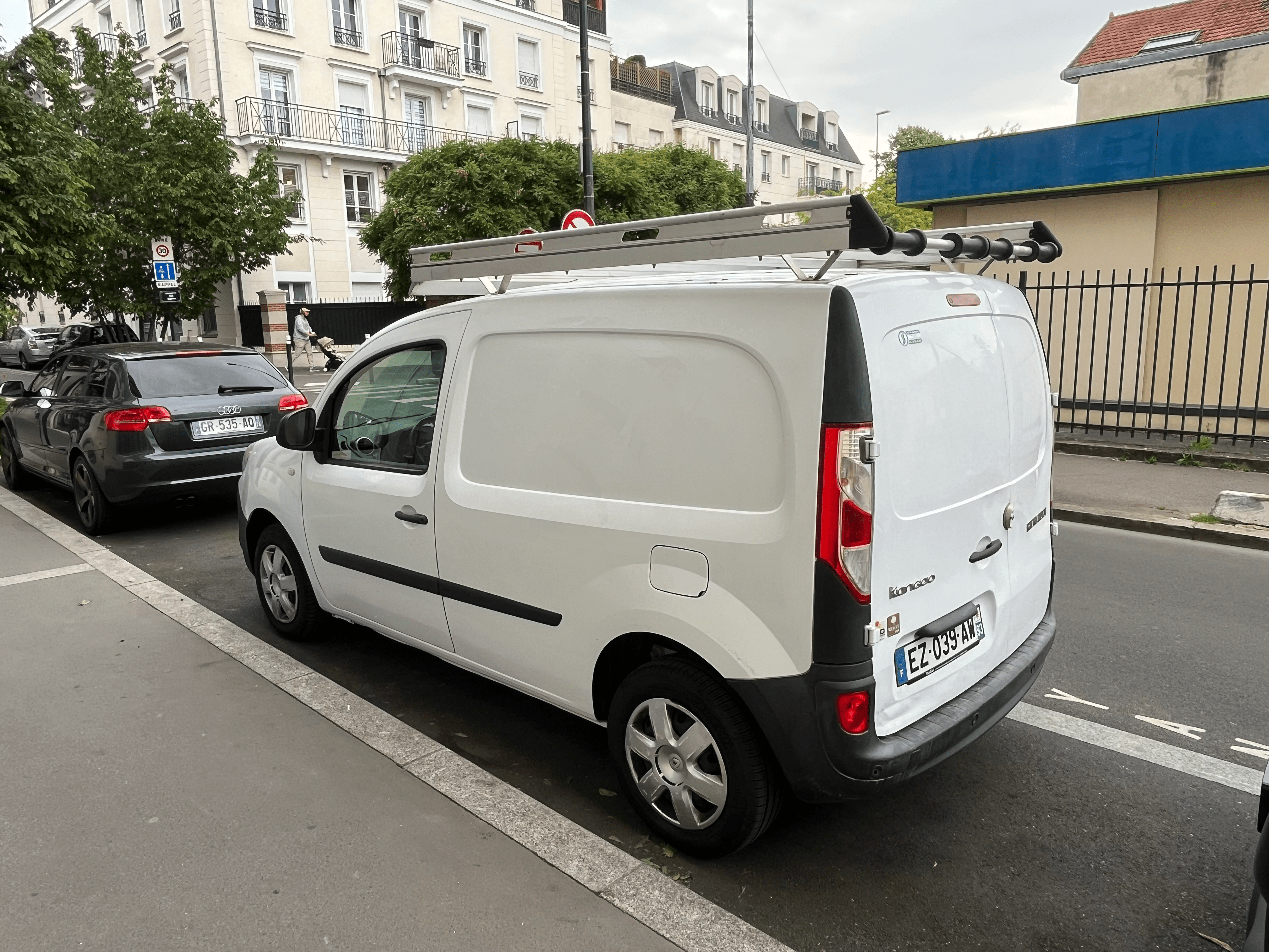 Renault Kangoo Express avec Entrée audio / iPod