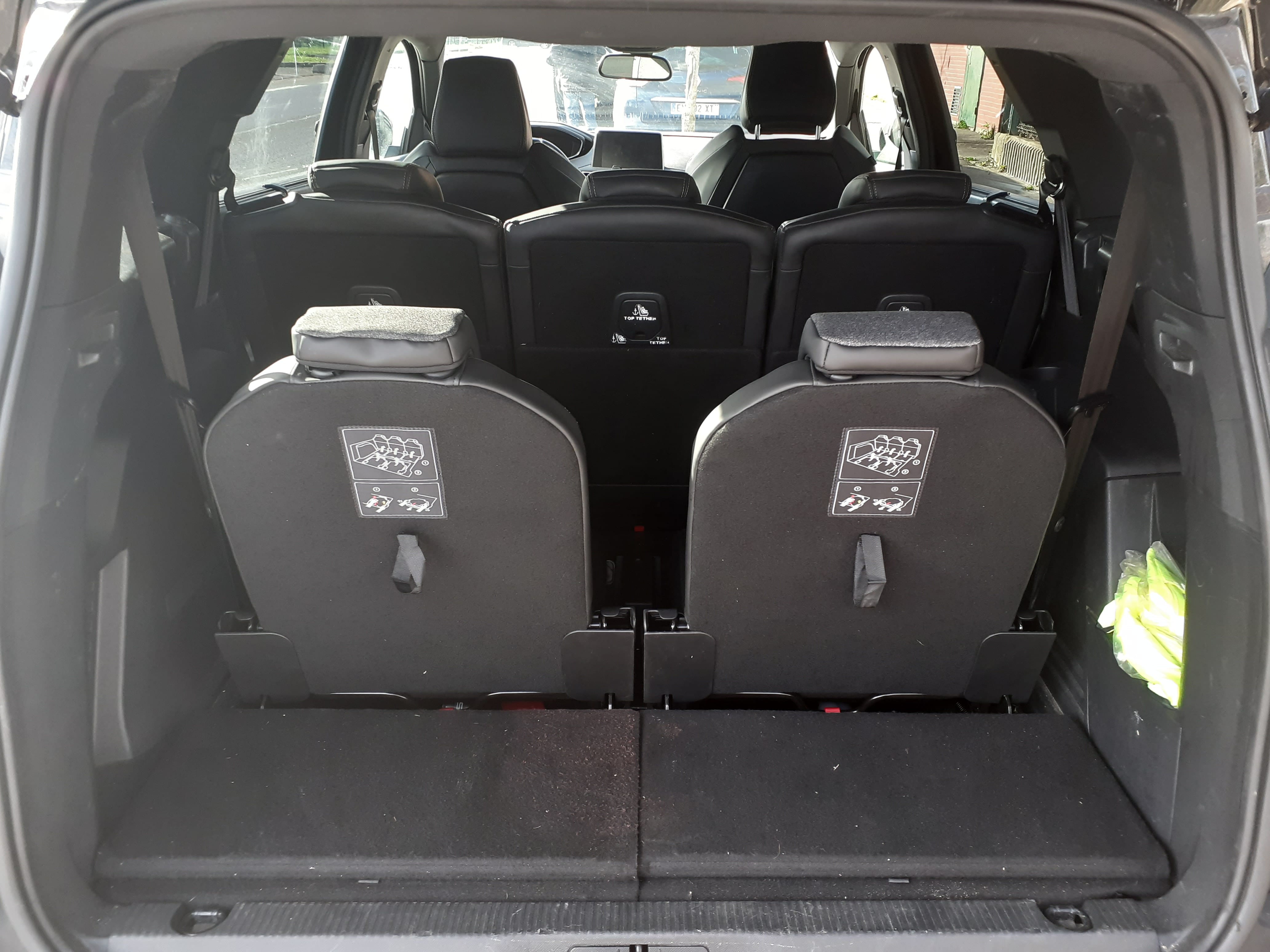 Peugeot 5008 avec Siège bébé