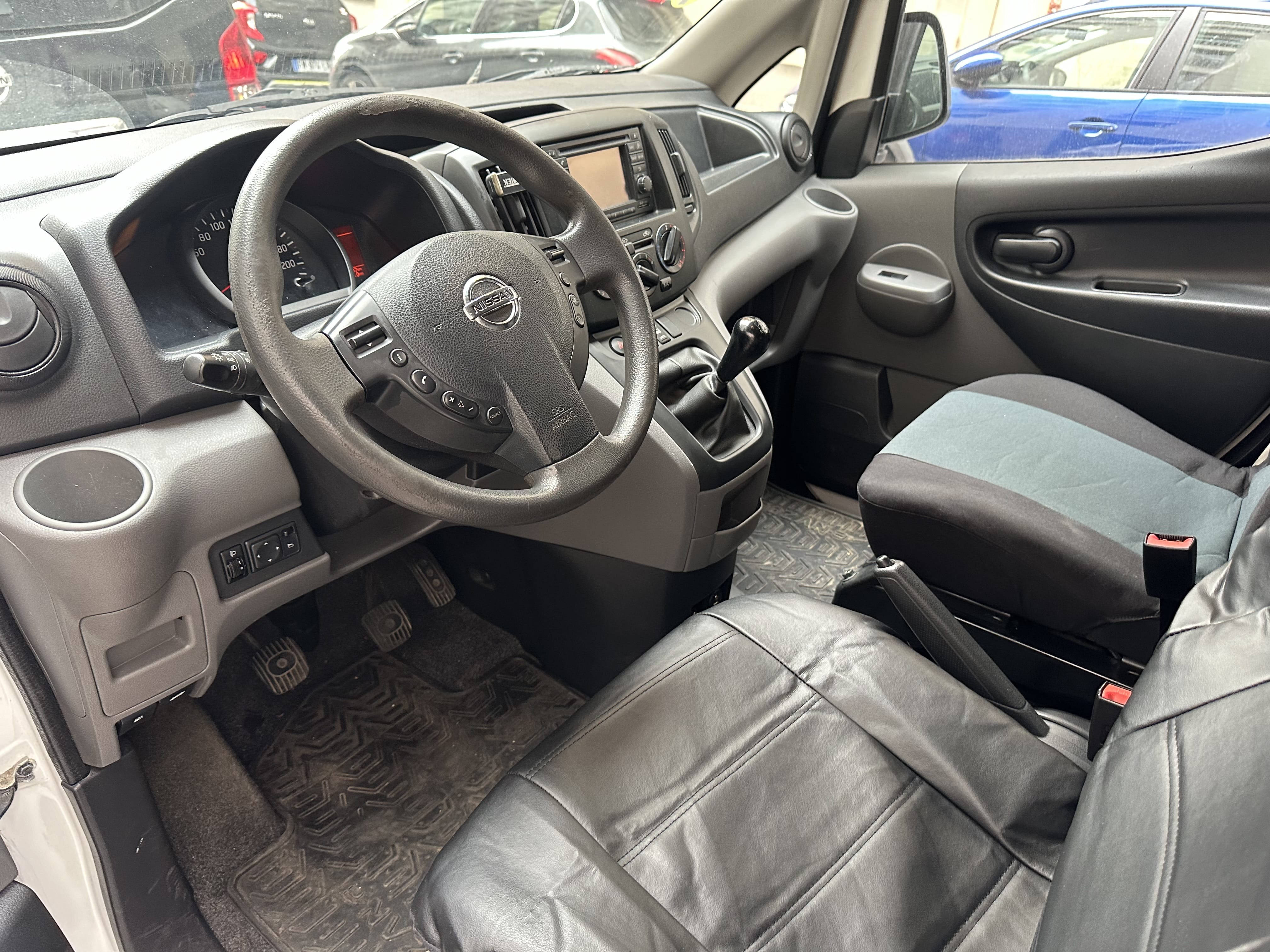 Nissan NV200 avec Dashcam