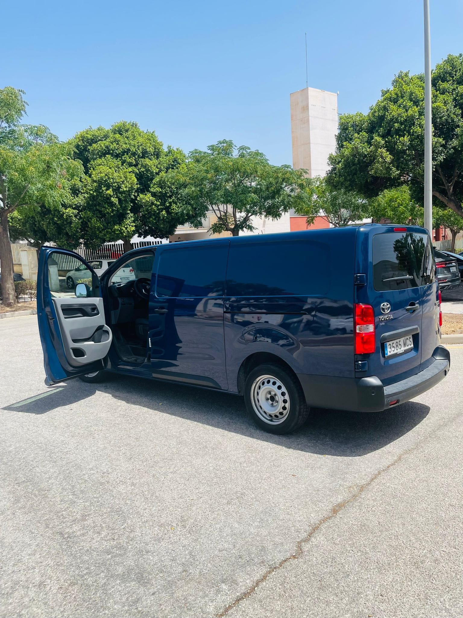Toyota Proace Furgoneta con GPS