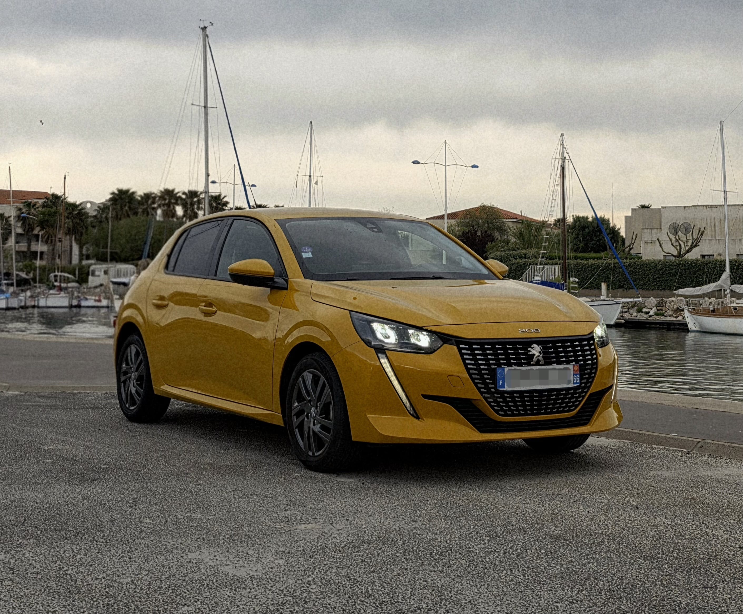 Peugeot 208, 2021, Essence 95