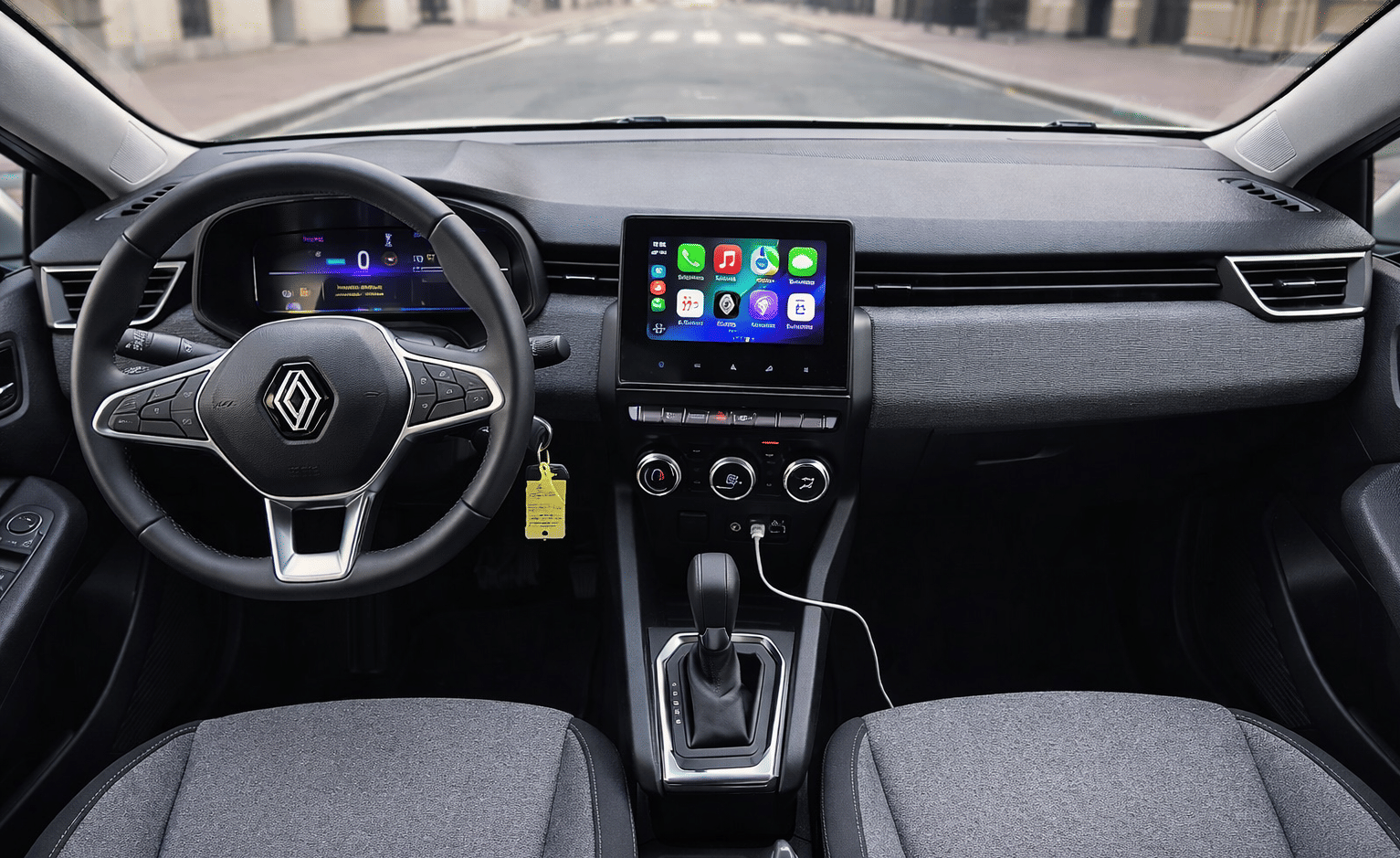 Renault Clio E-tech HYBRIDE - Boîte automatique avec GPS