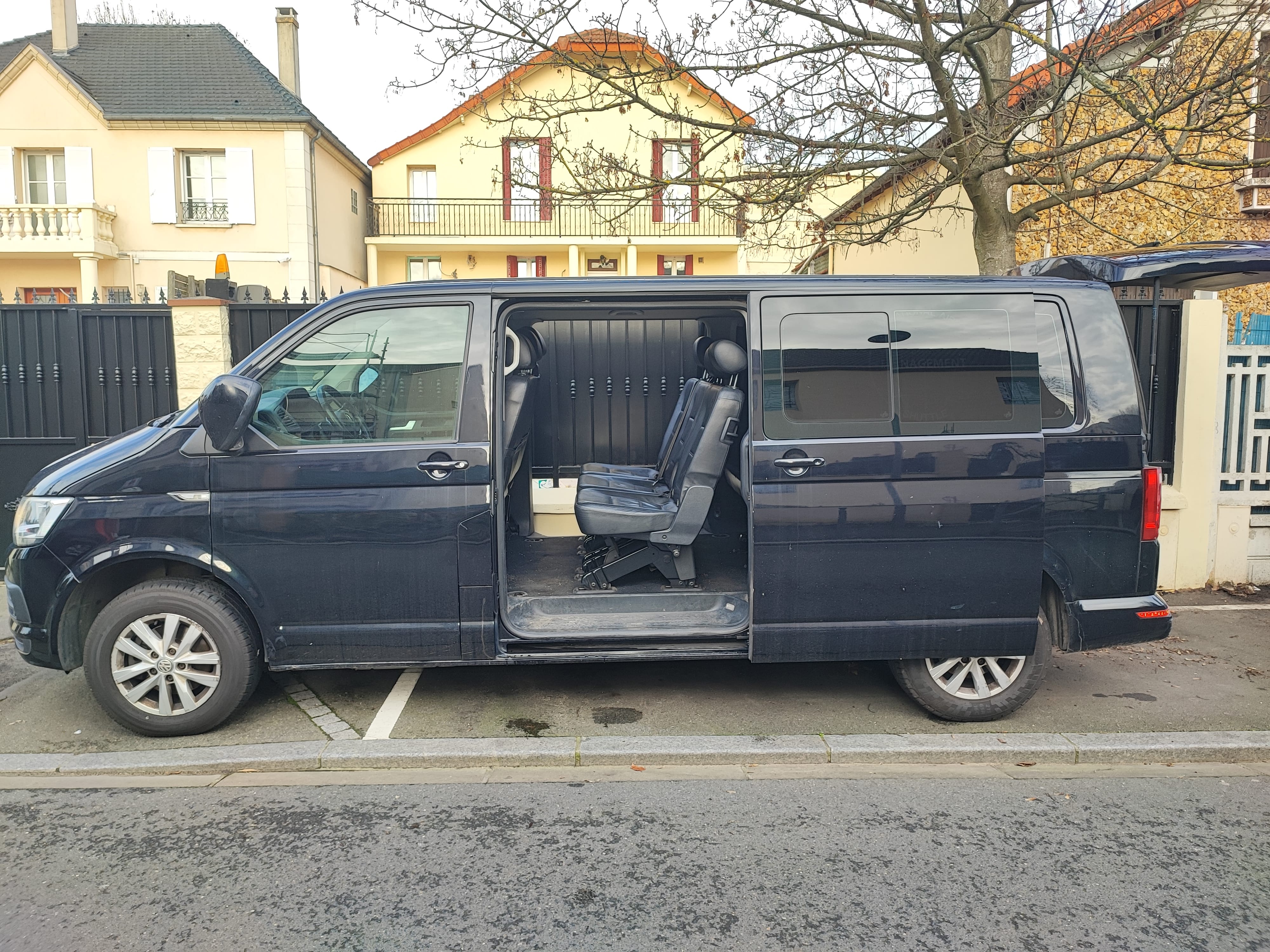 Volkswagen Caravelle avec Climatisation
