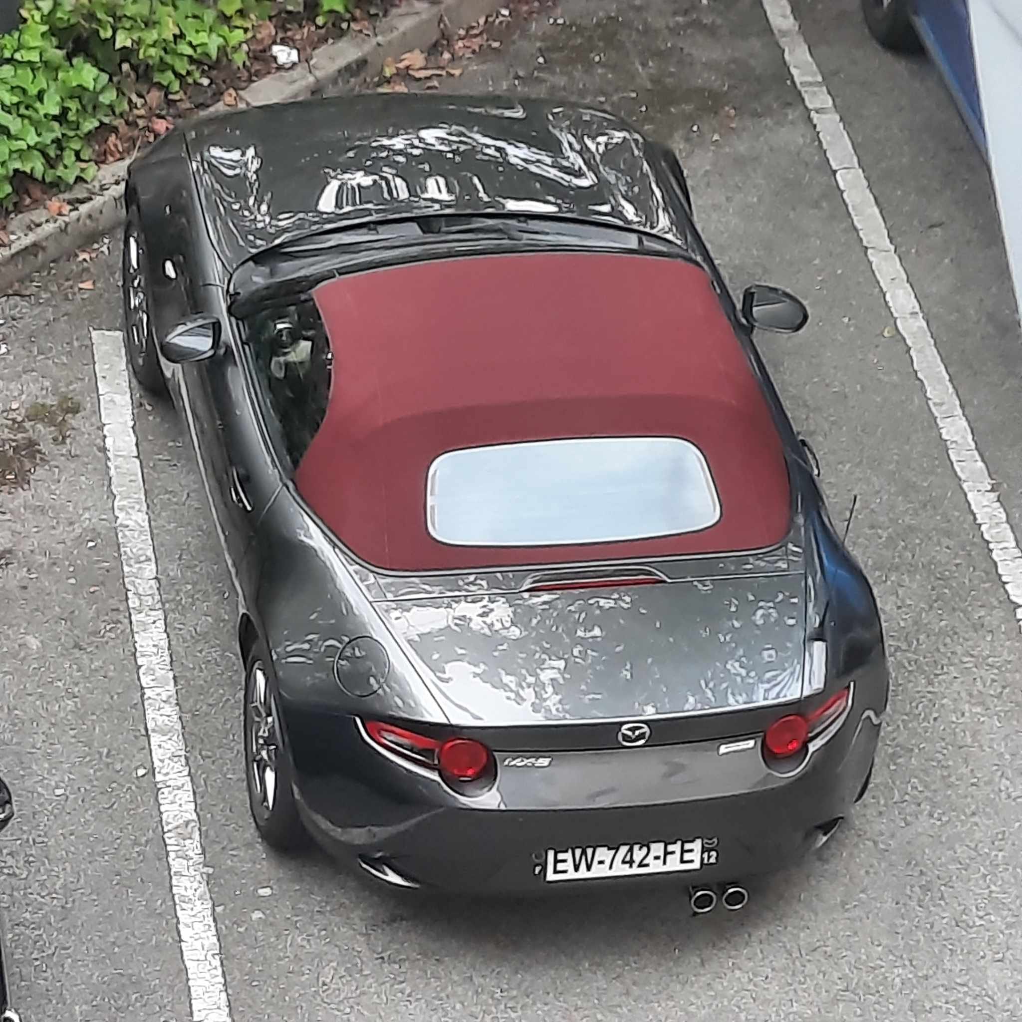 Mazda MX-5 Roadster 1.3