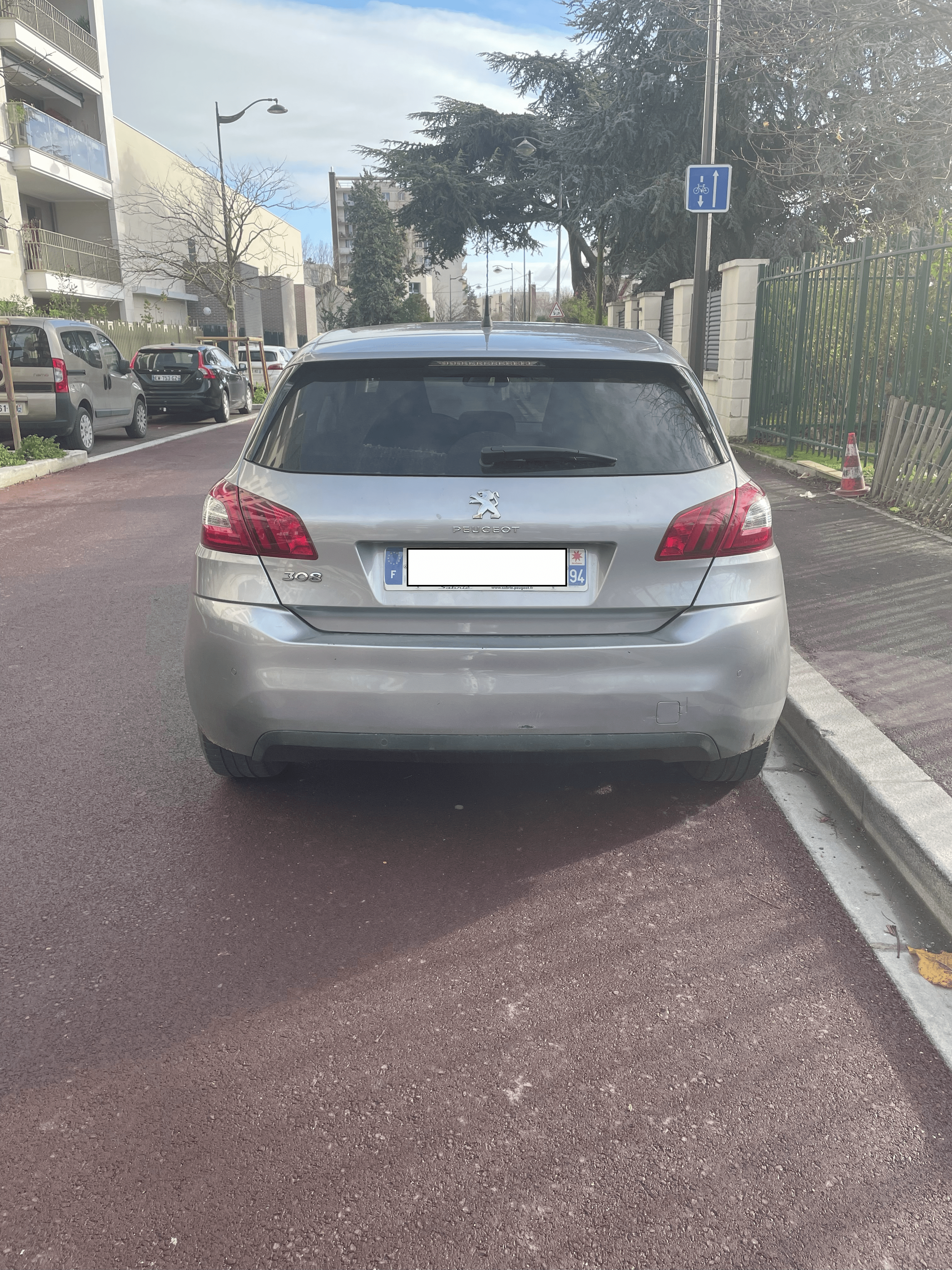 Peugeot 308 1.6 Allure EAT6 avec GPS