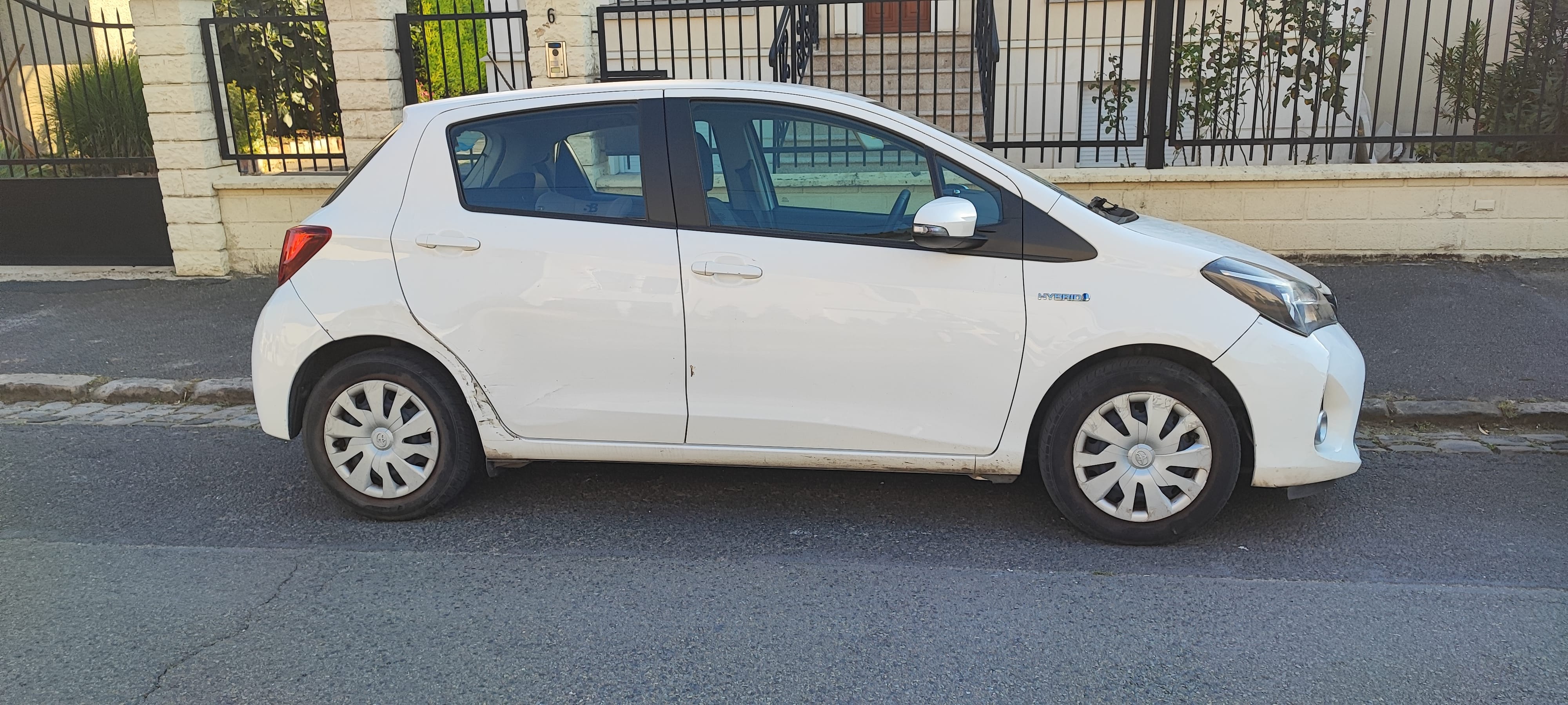 Toyota Yaris Hybride avec Climatisation