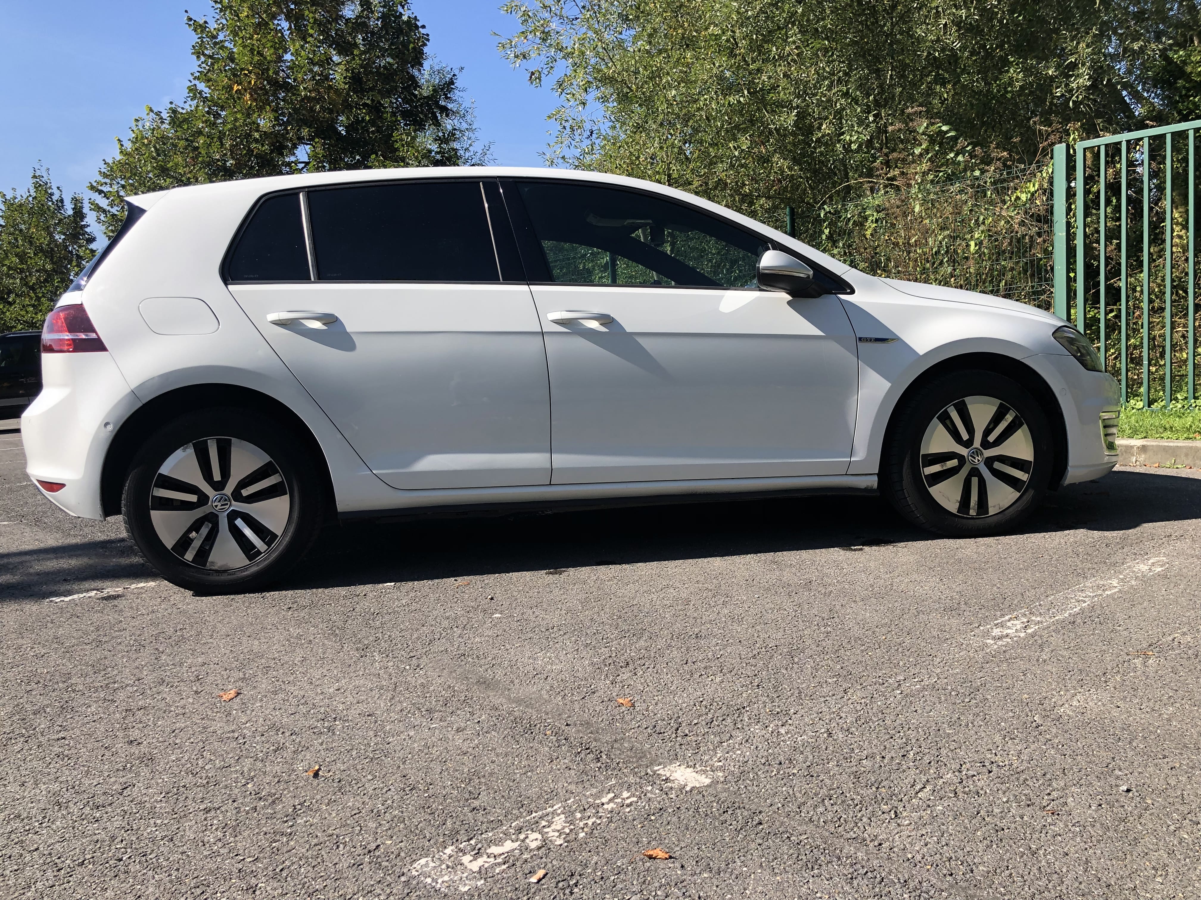 Volkswagen Golf GTE Hybride rechargeable avec Climatisation