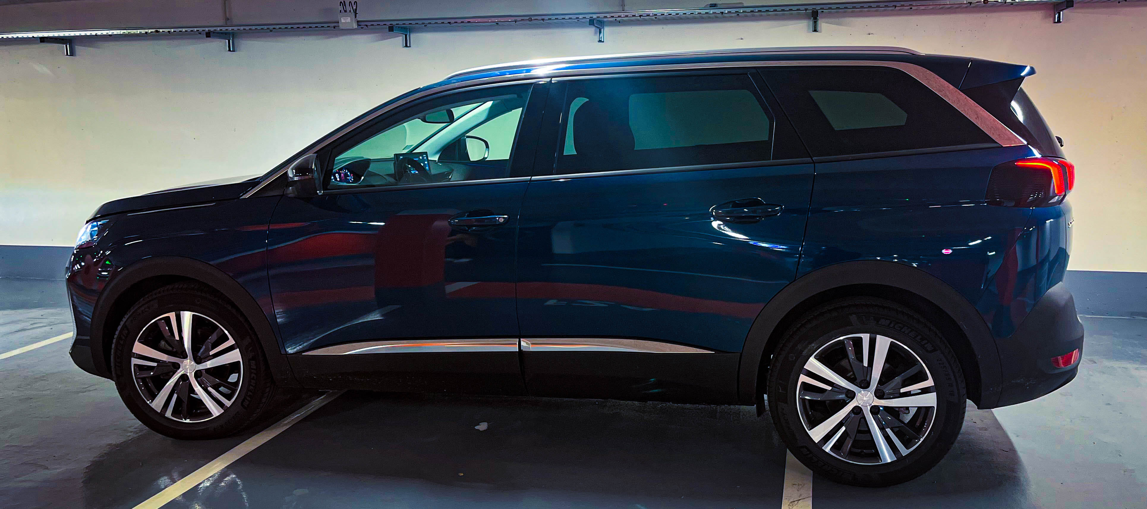 Peugeot 5008 avec Climatisation