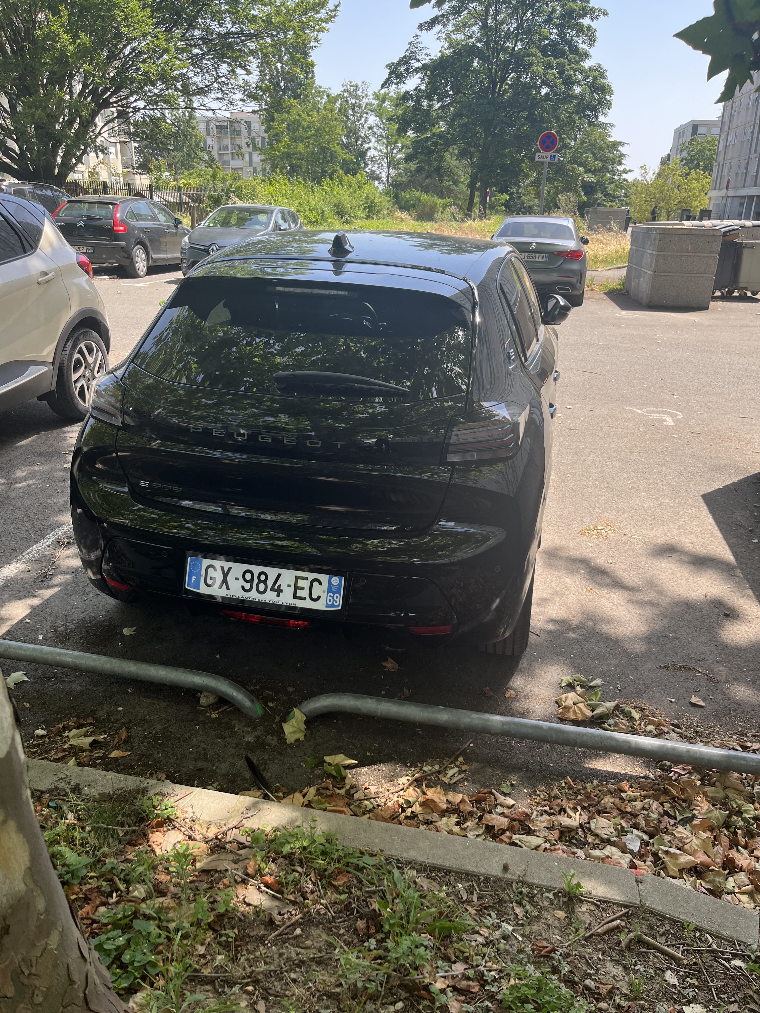 Peugeot e-208 Style avec GPS