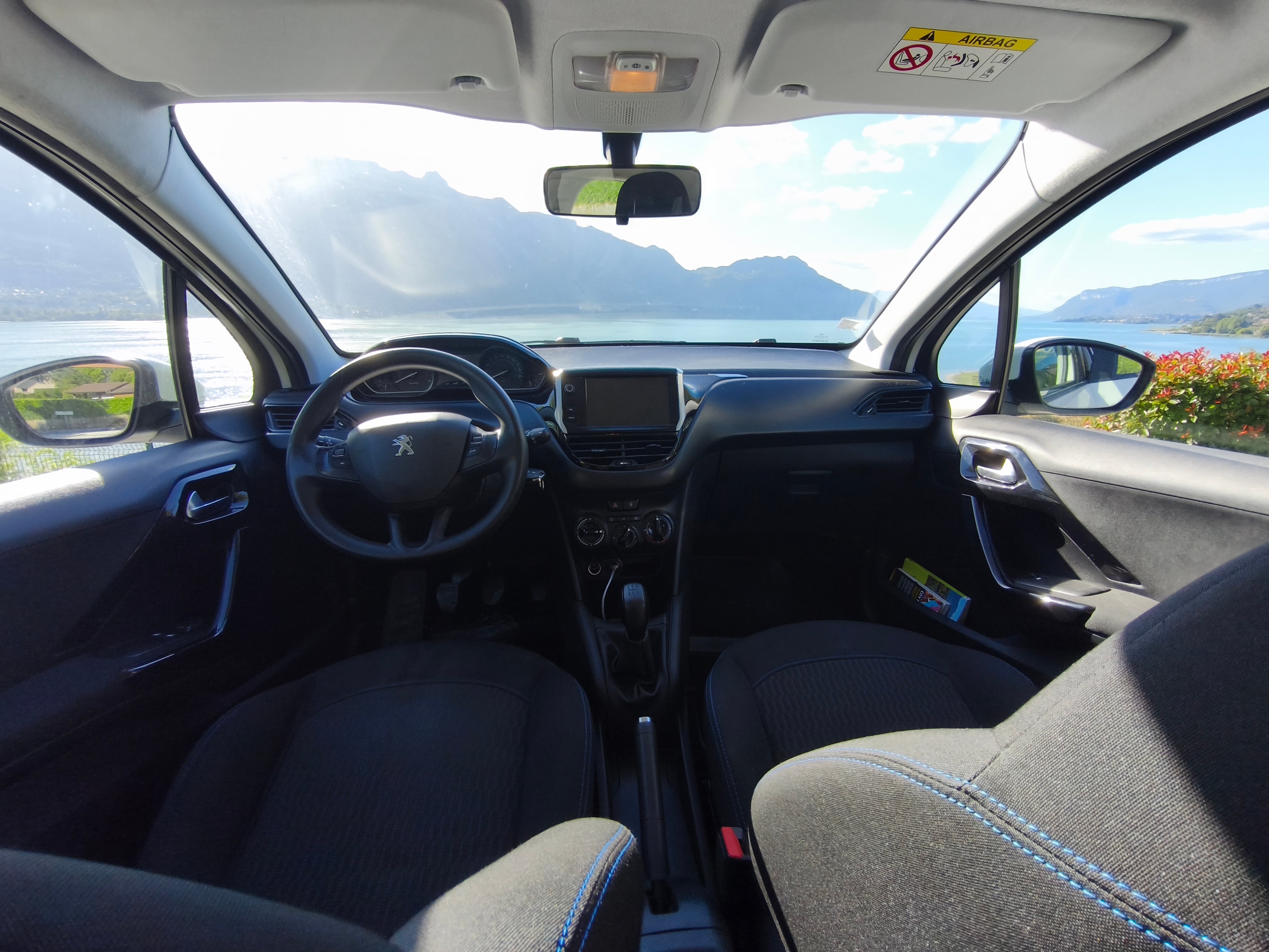 Peugeot 208 avec Régulateur de vitesse