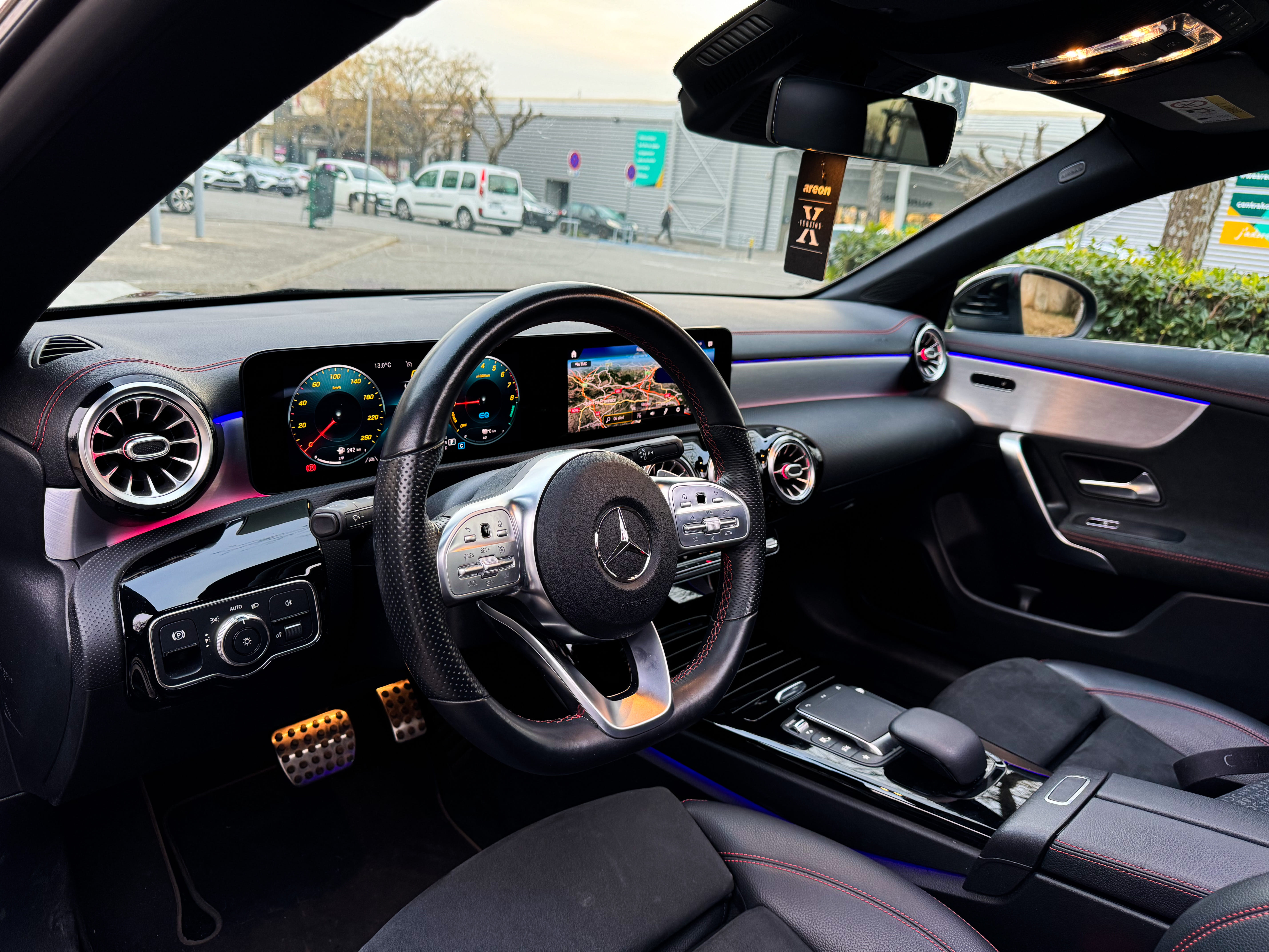 Mercedes-Benz CLA 250 avec GPS