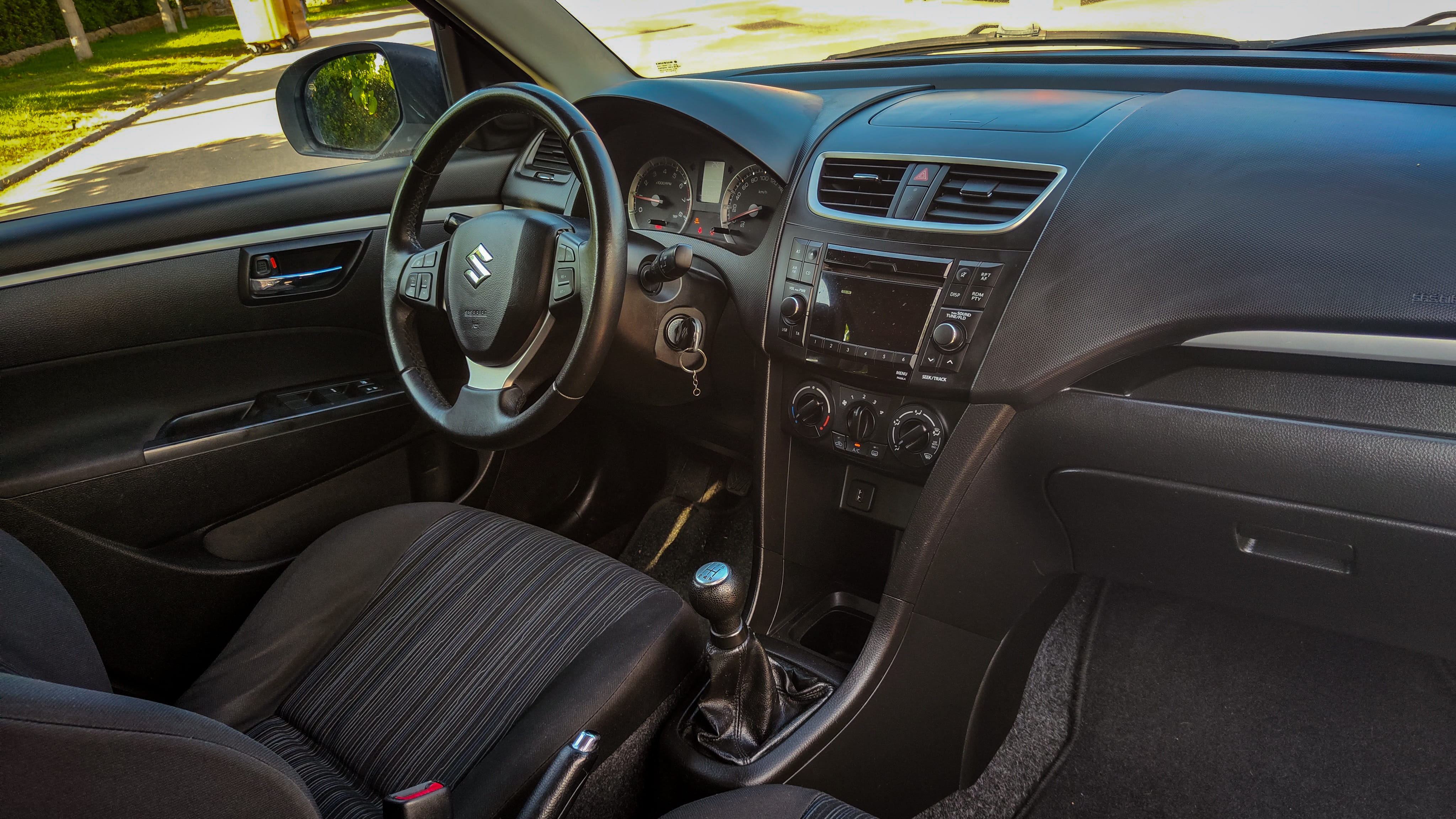 Suzuki Swift con Audio Bluetooth