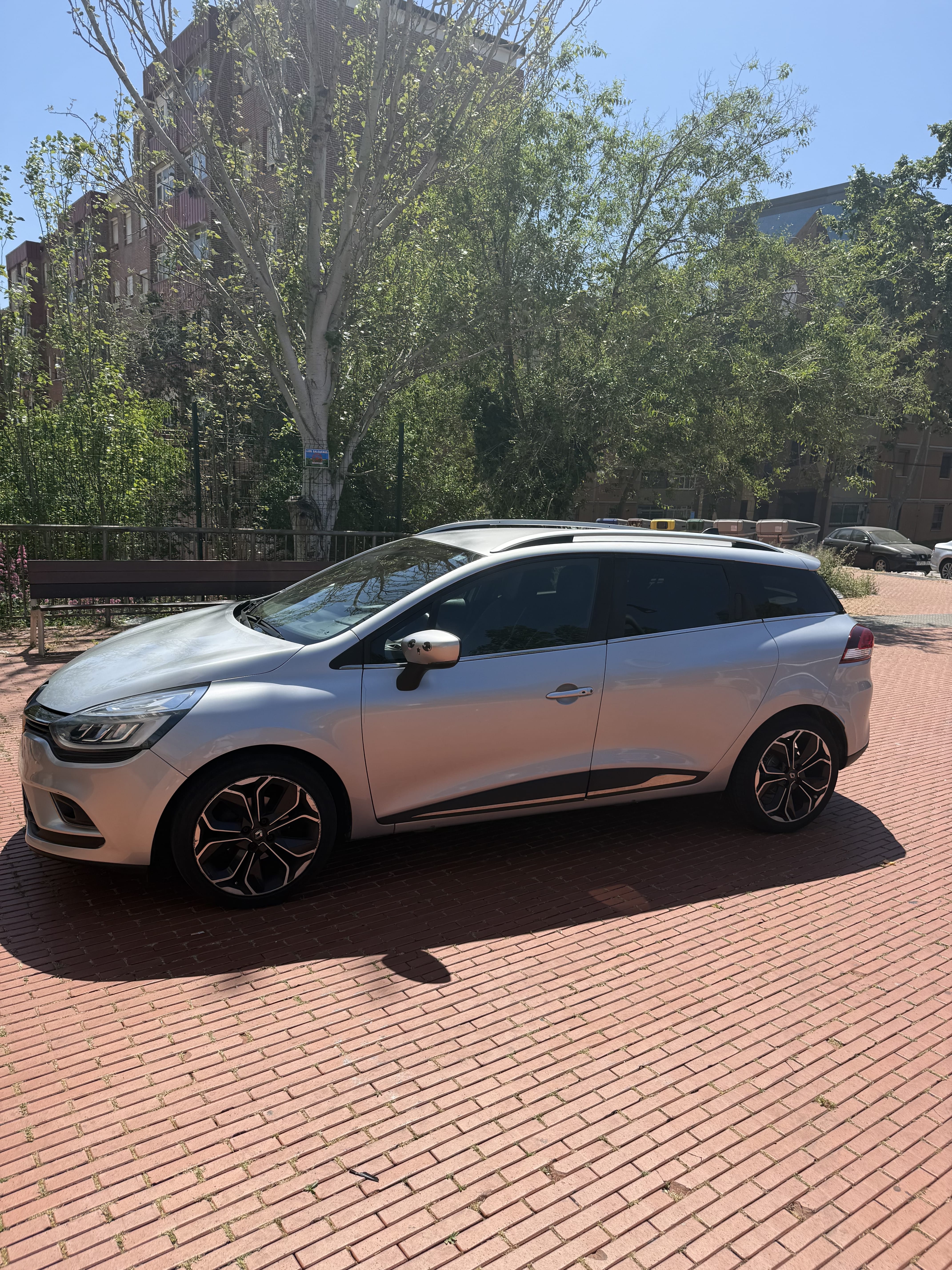 Renault Clio Sport Tourer med Aircondition