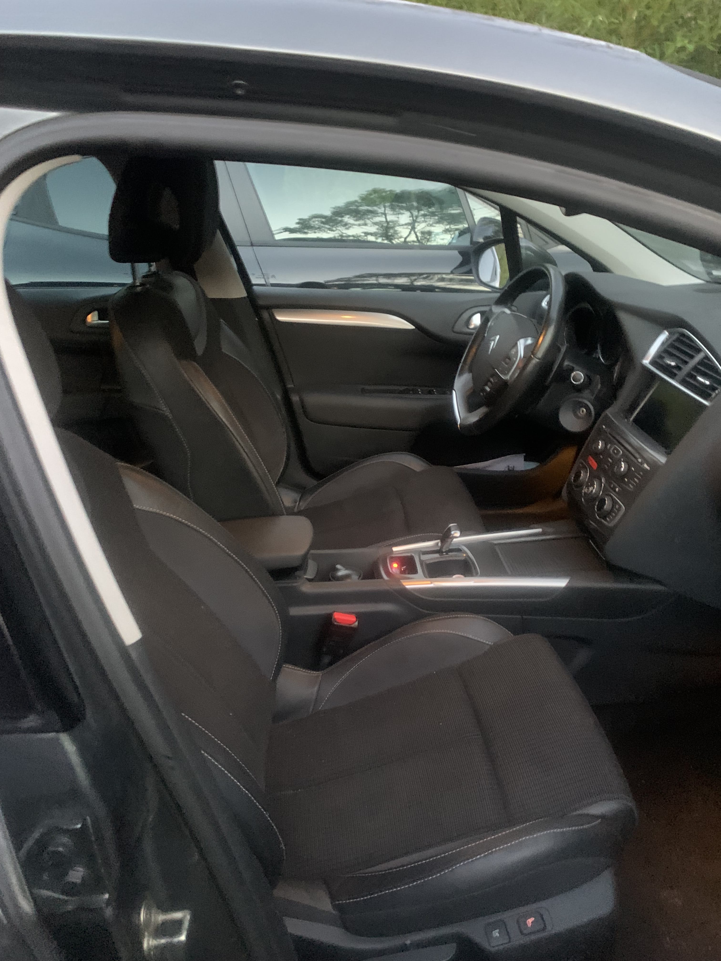 Citroen C4 Modèle exclusive avec Régulateur de vitesse