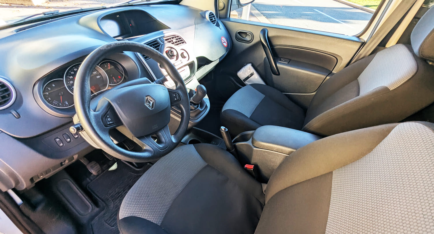 Renault Kangoo Express MAXI - Accès Direct et facile en Tram con Control de velocidad