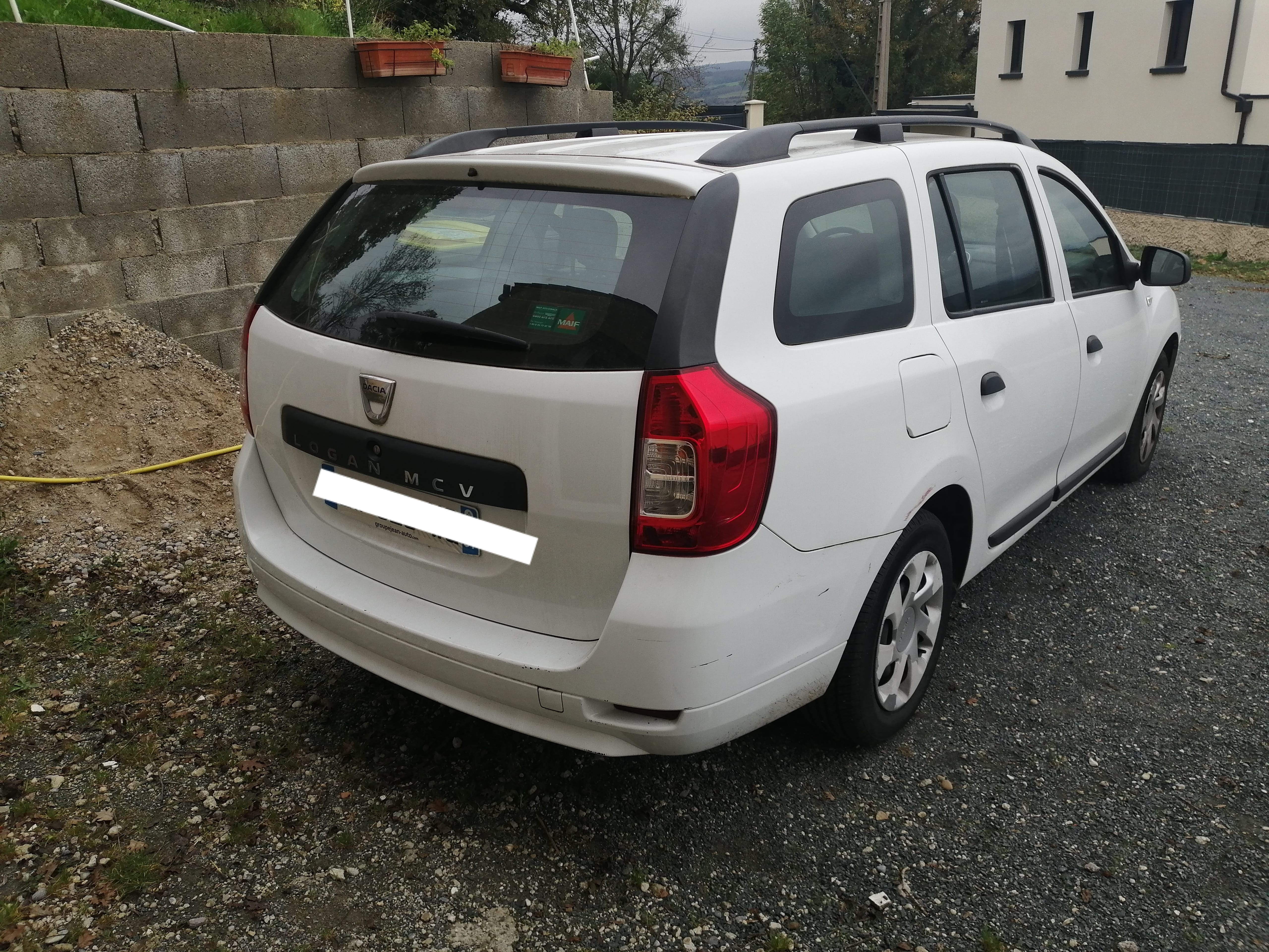 Dacia Logan MCV avec Siège bébé