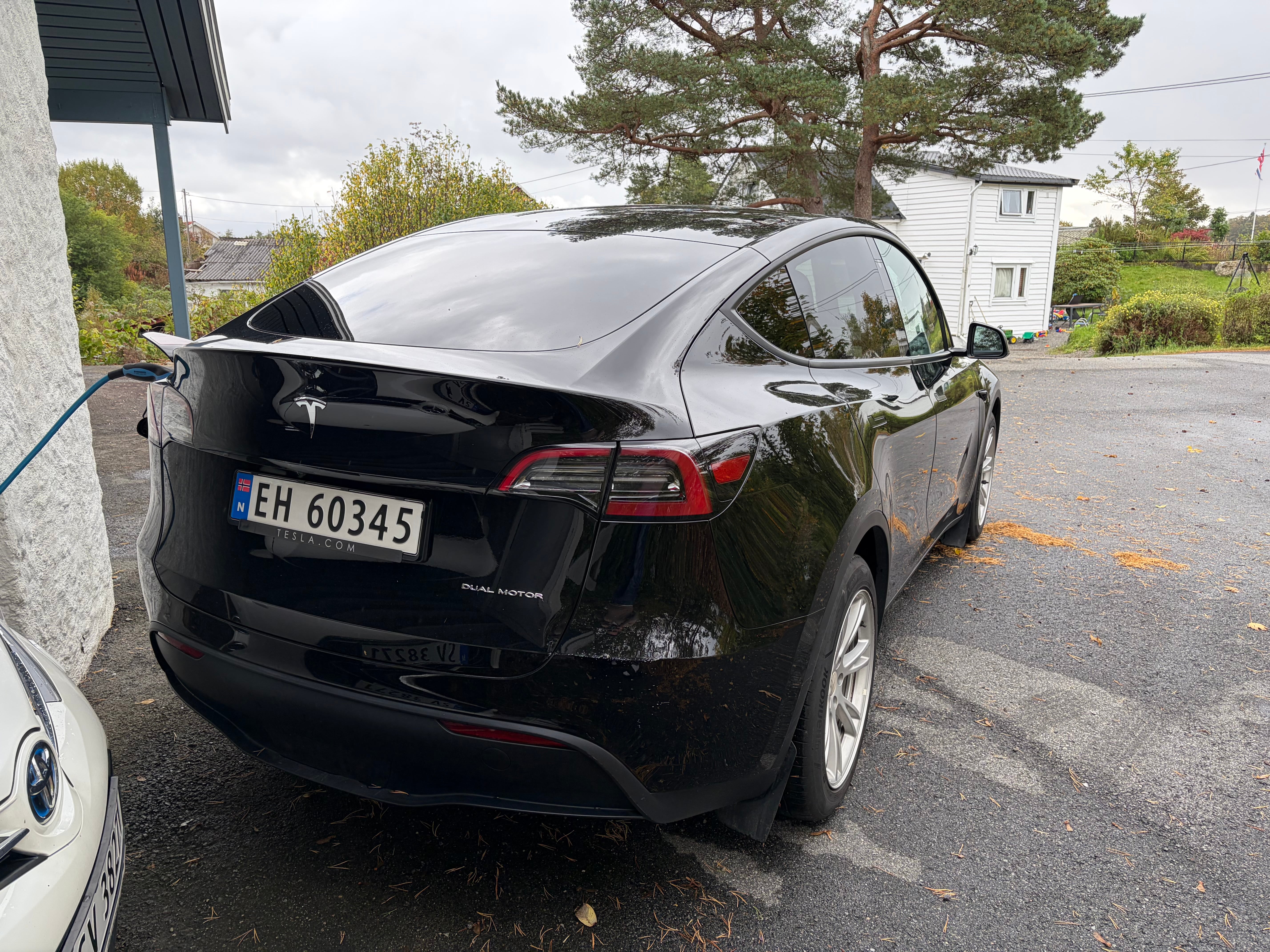 Tesla Model Y Long Range med Aircondition