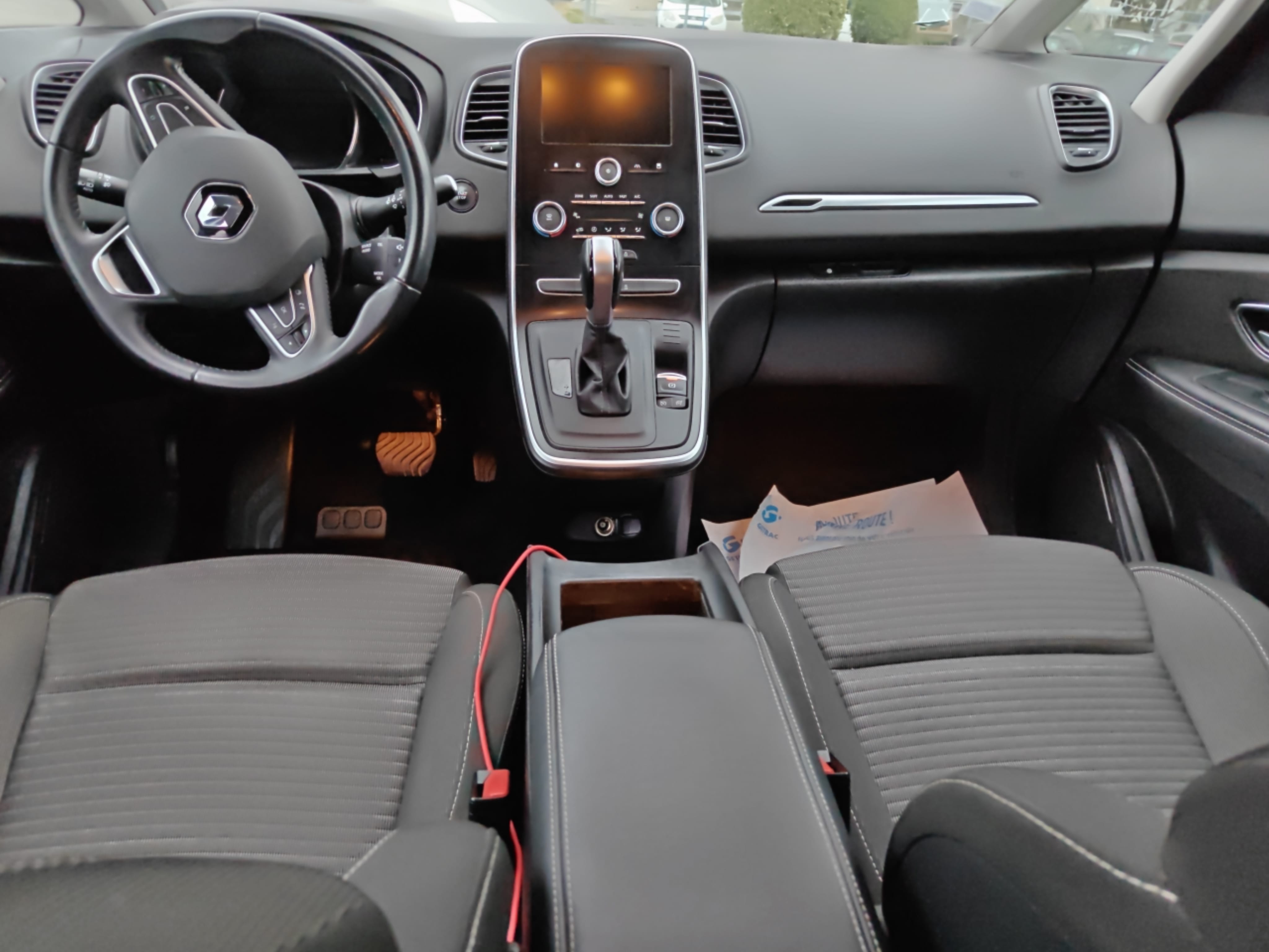 Renault Grand Scenic avec Régulateur de vitesse