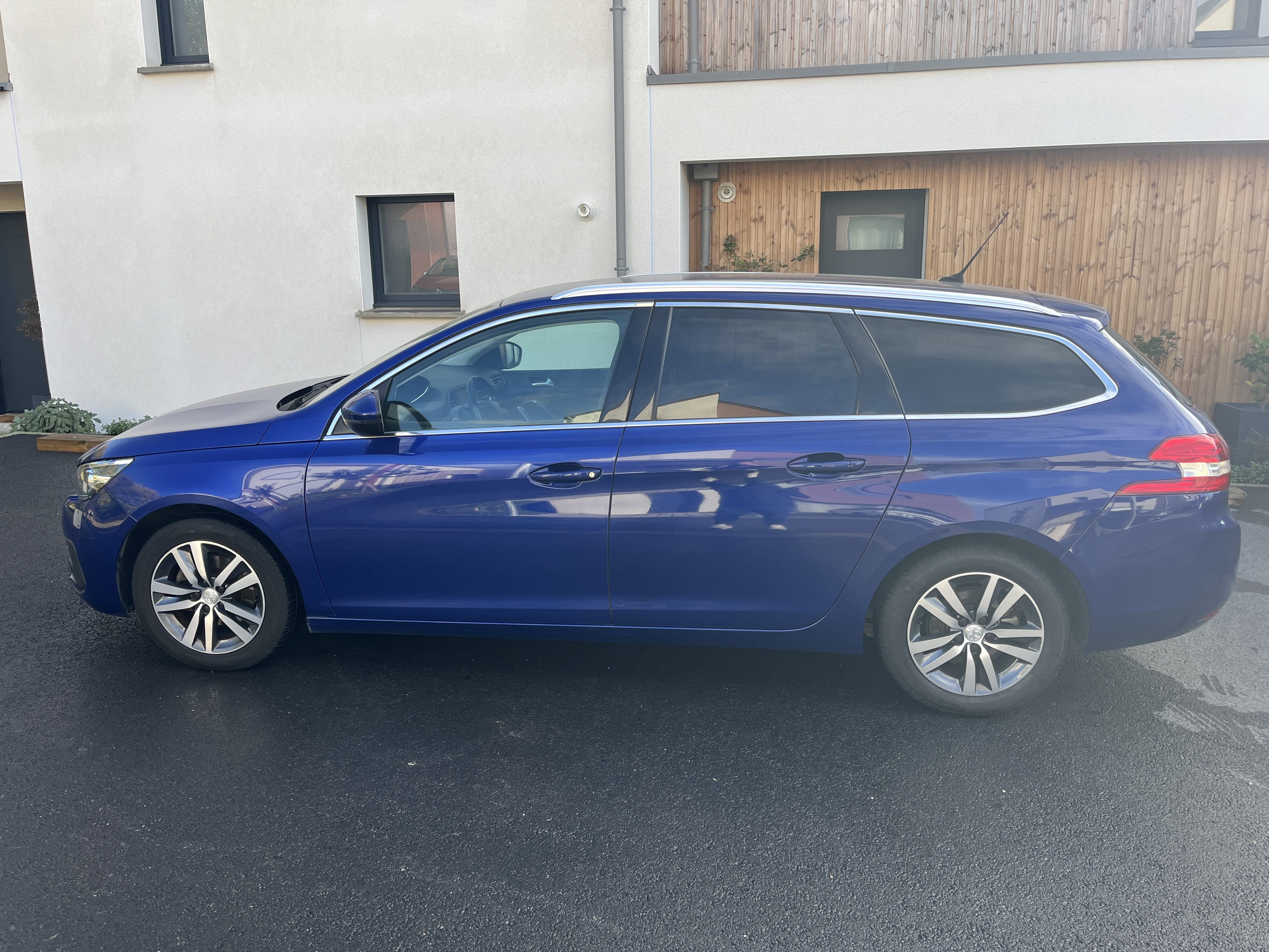 Peugeot 308 SW avec Climatisation
