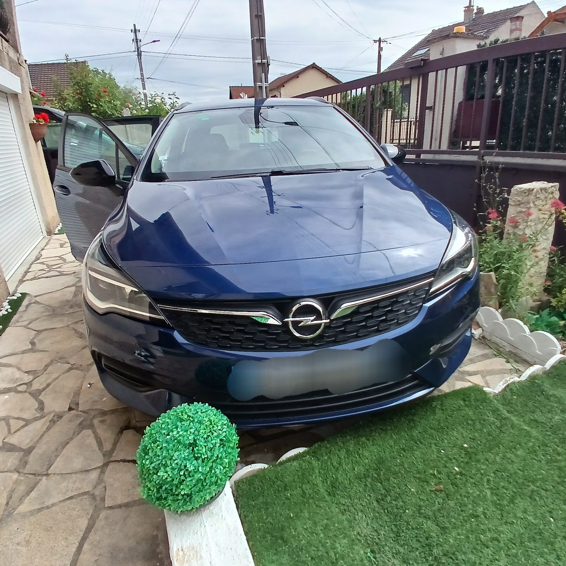 Opel Astra, 2022, Essence 95