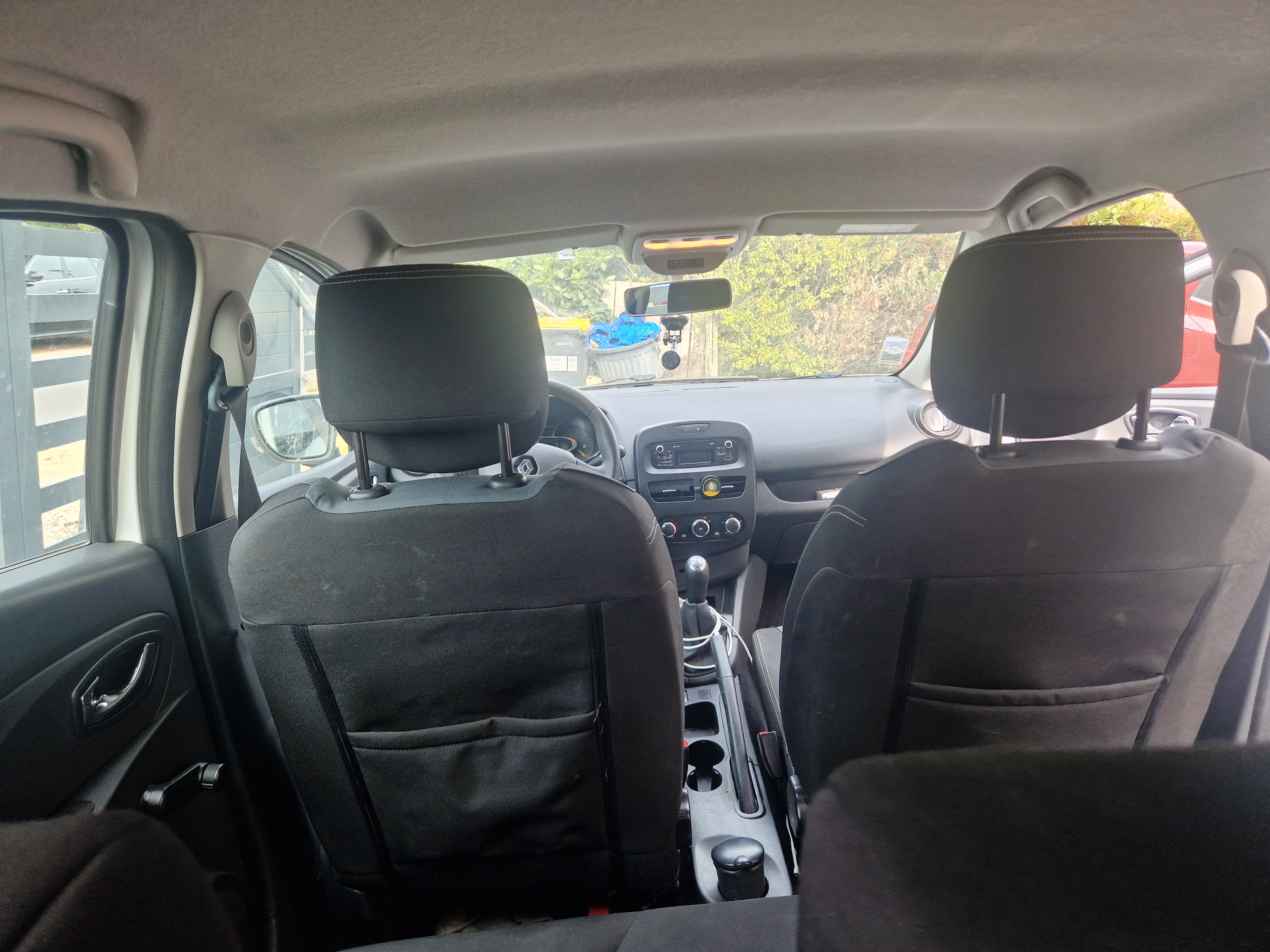 Renault Clio avec Autoradio