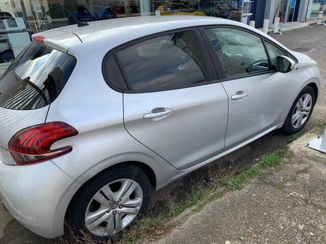 Peugeot 208 avec Régulateur de vitesse