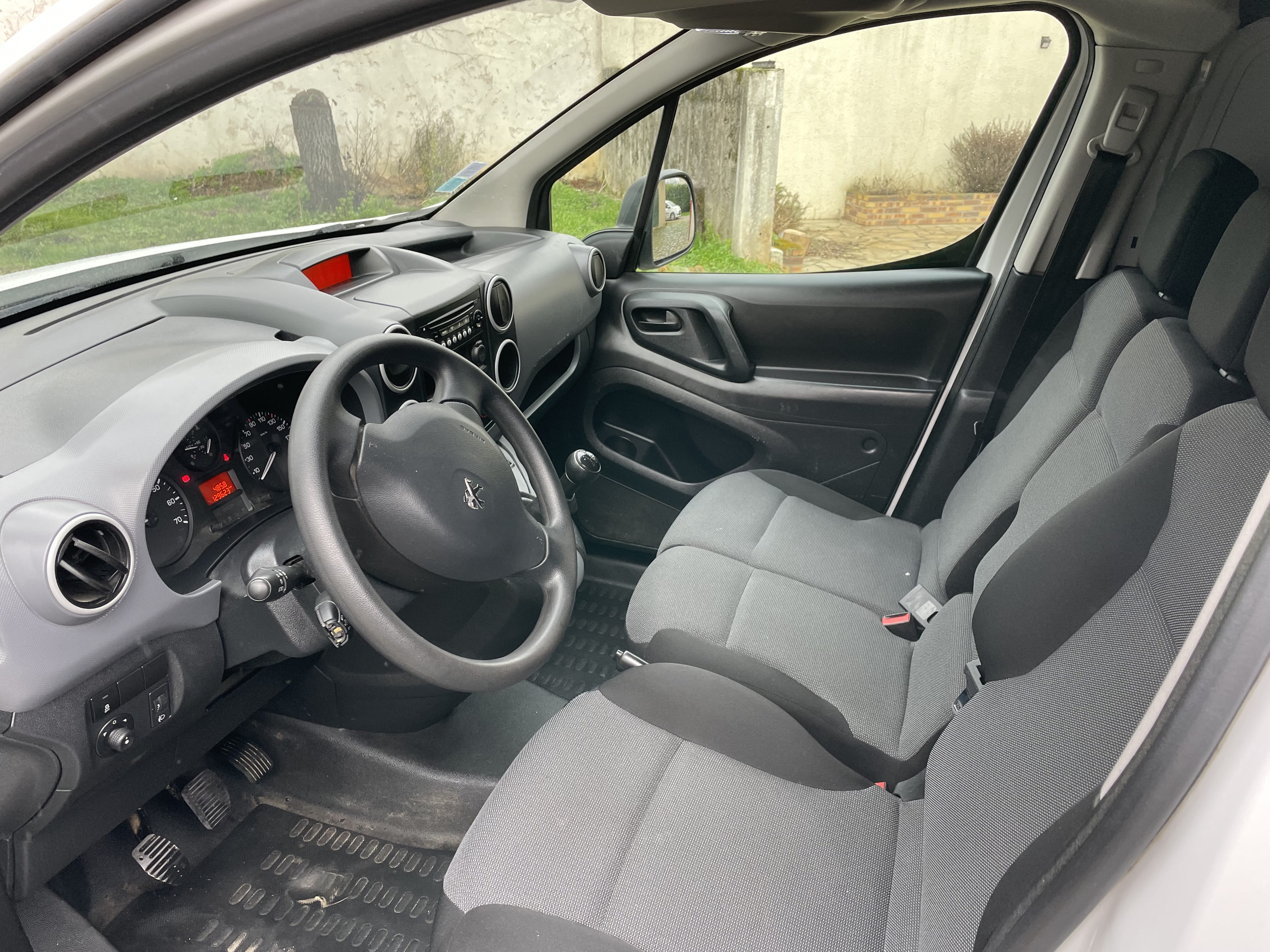 Peugeot Partner avec Audio Bluetooth