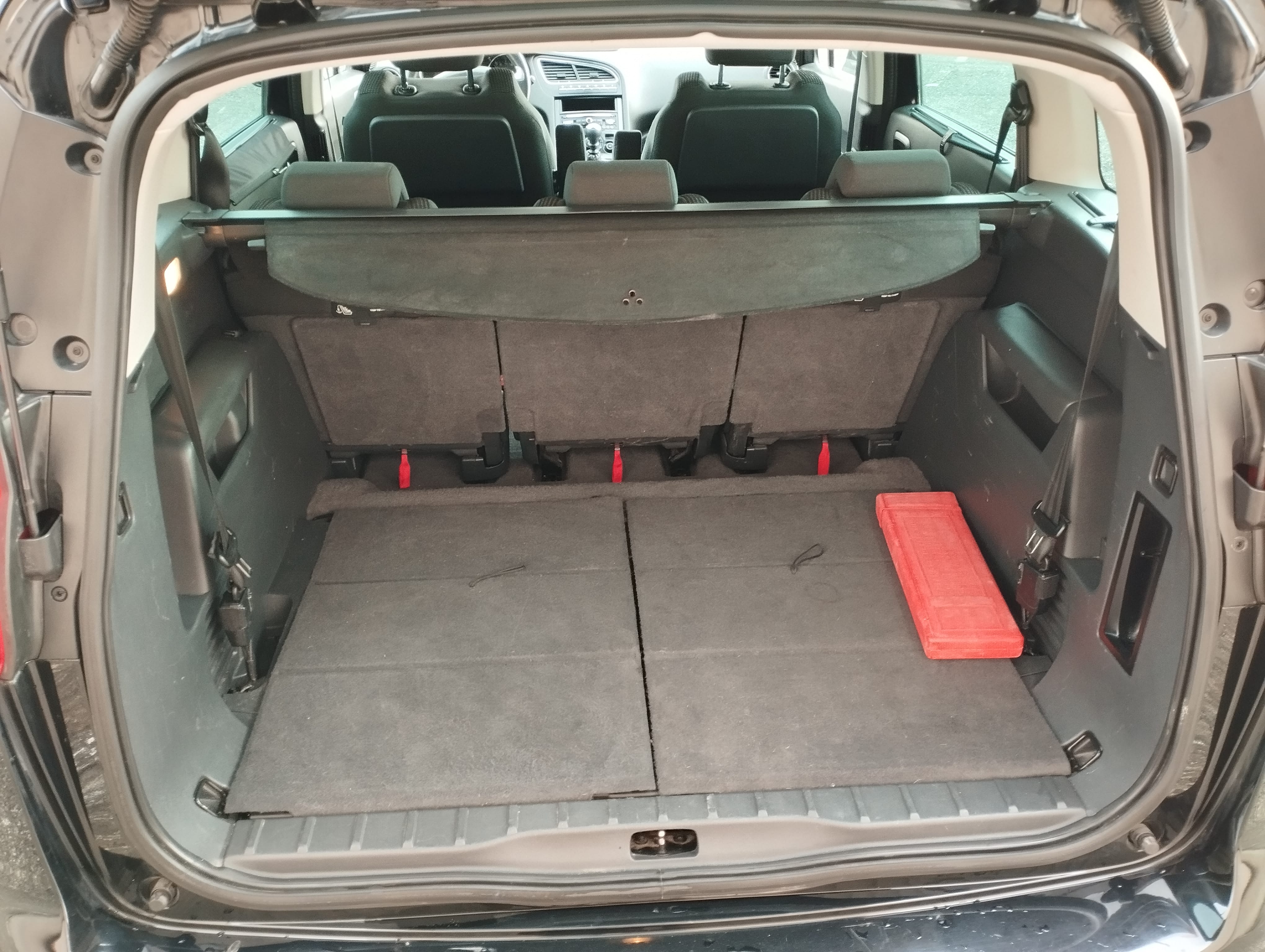 Peugeot 5008 avec Siège bébé