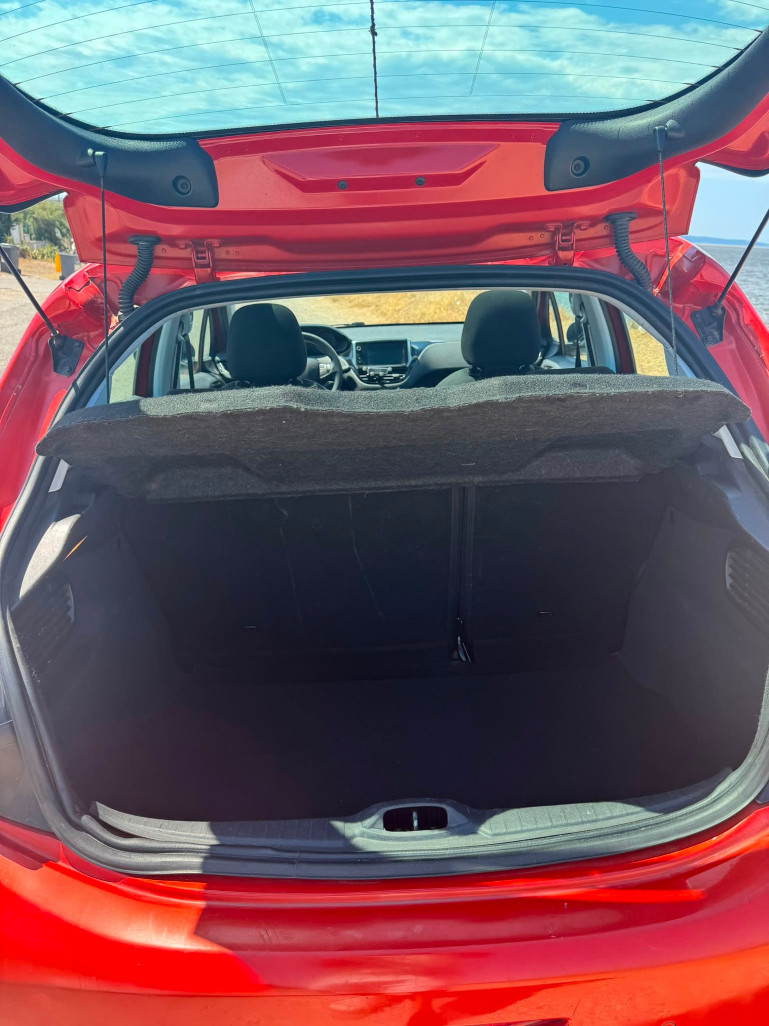 Peugeot 208 avec Port USB